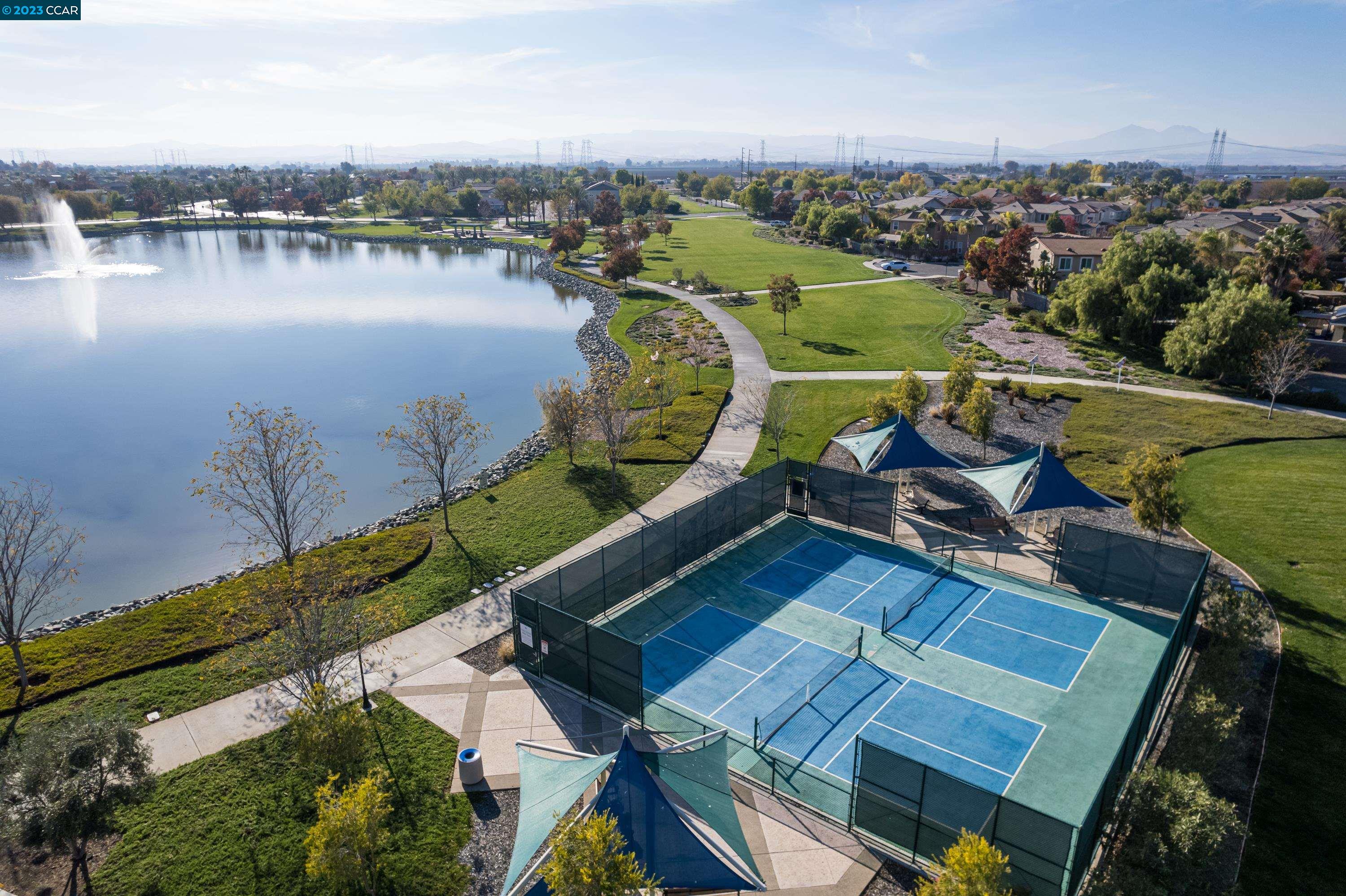 7166 Lakehead Way