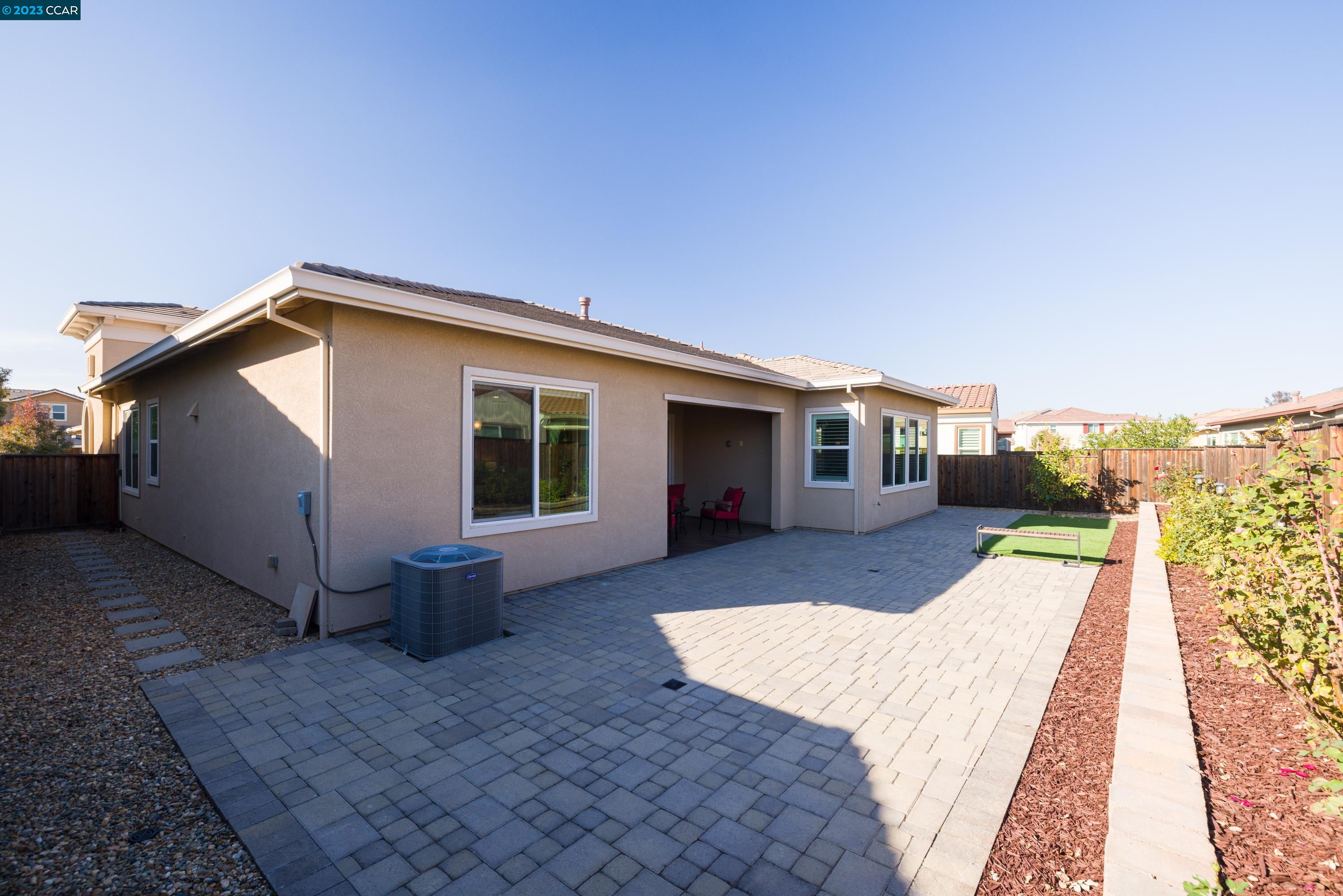 7166 Lakehead Way