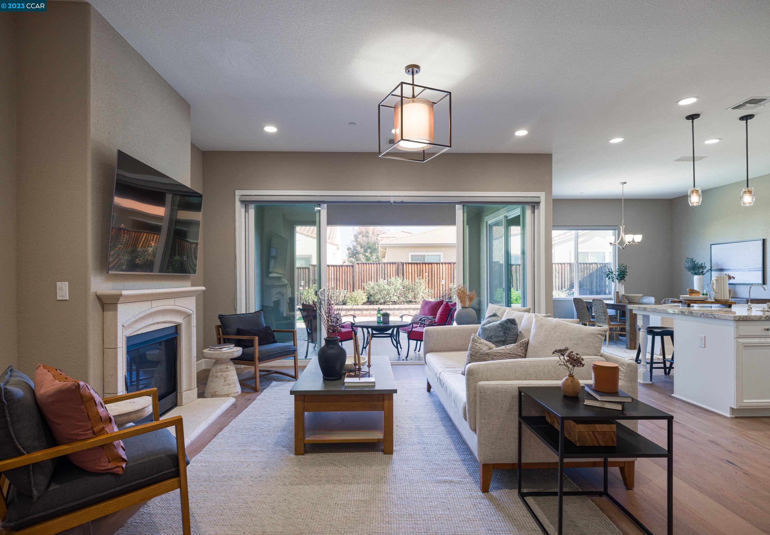 7166 Lakehead Way