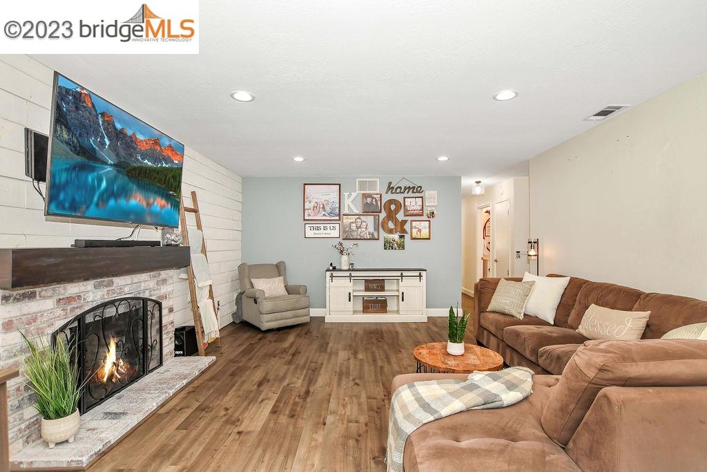 161 Pippo Ave