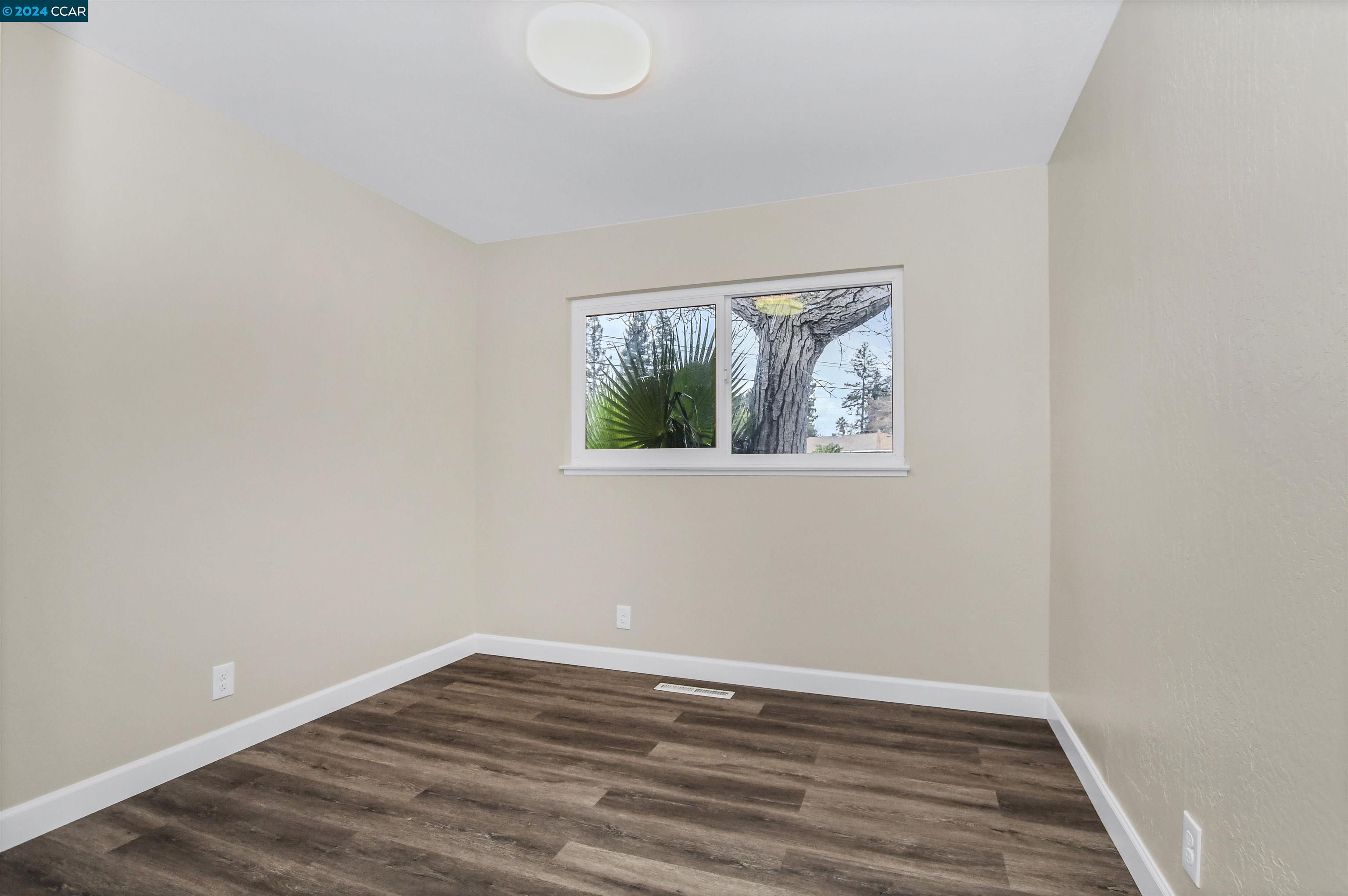 1188 Carey Dr