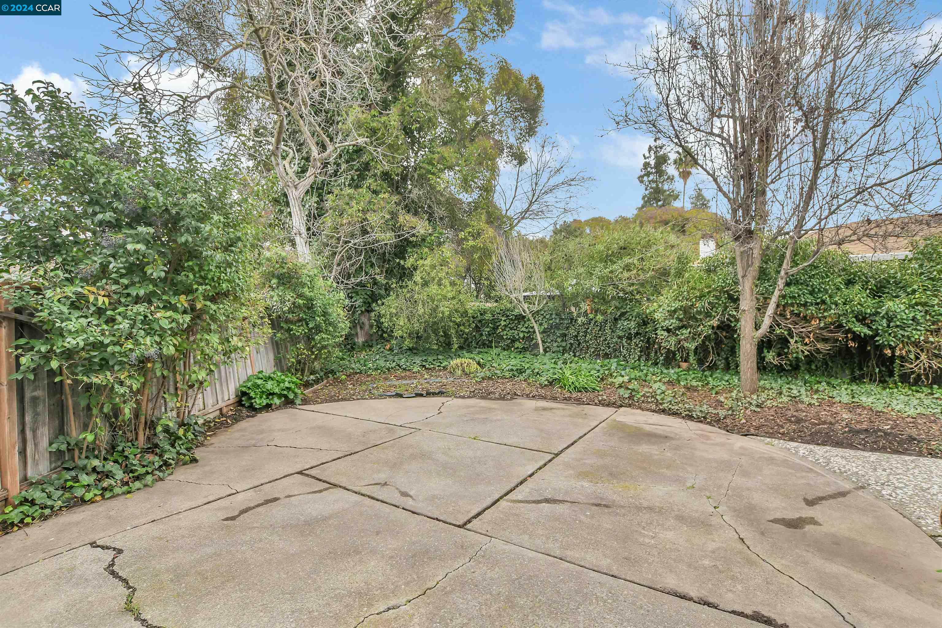 1188 Carey Dr