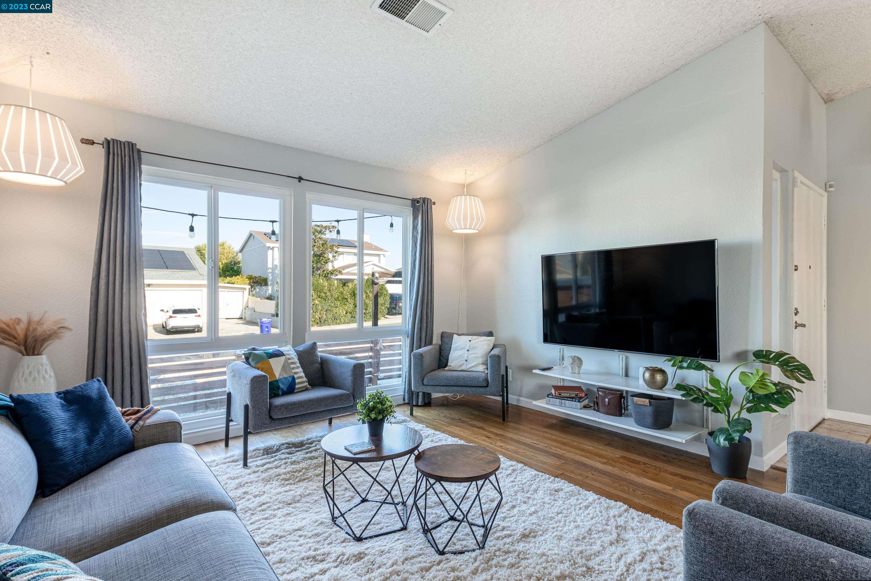 136 Starling Way