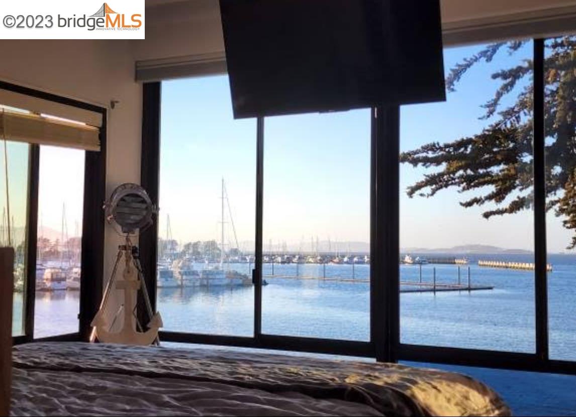 5 Admiral Dr # 218