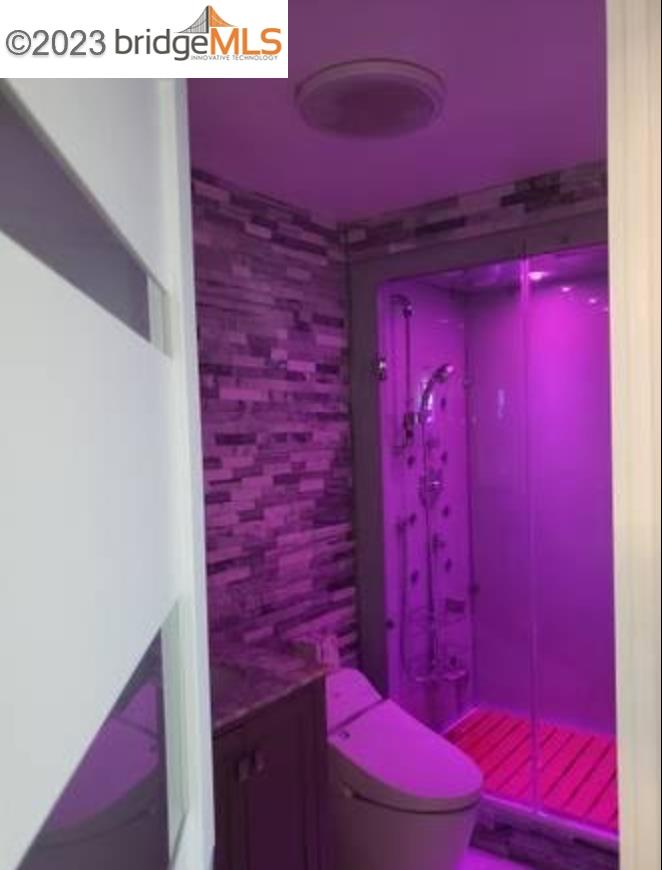5 Admiral Dr # 218