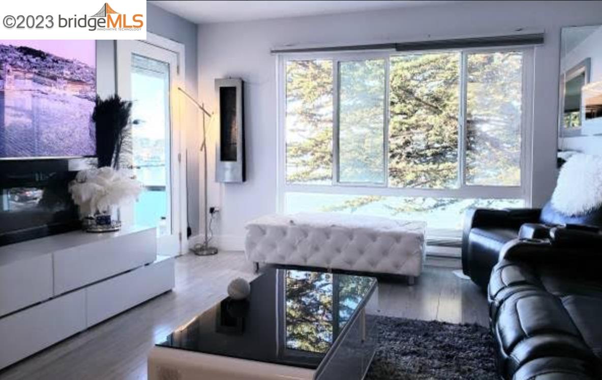 5 Admiral Dr # 218
