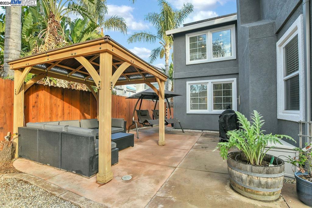 235 Weeping Willow Ct