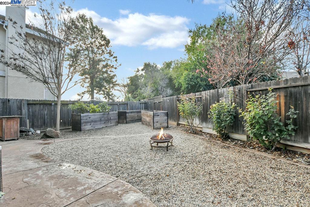 235 Weeping Willow Ct