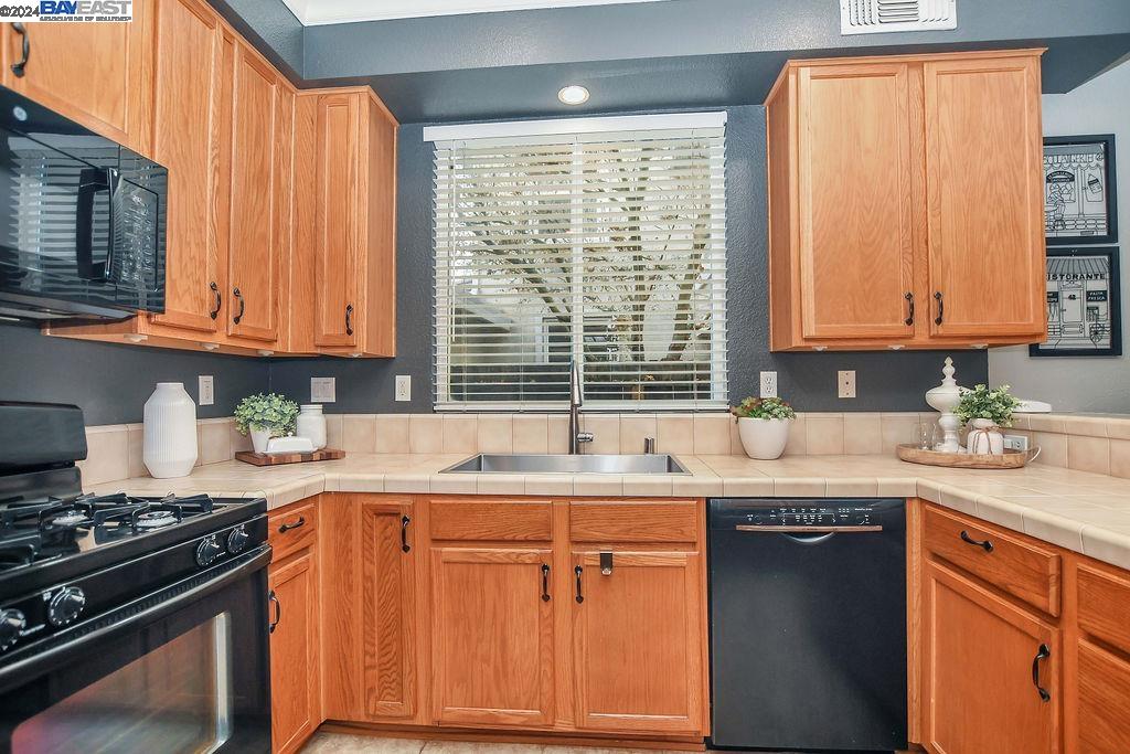 235 Weeping Willow Ct