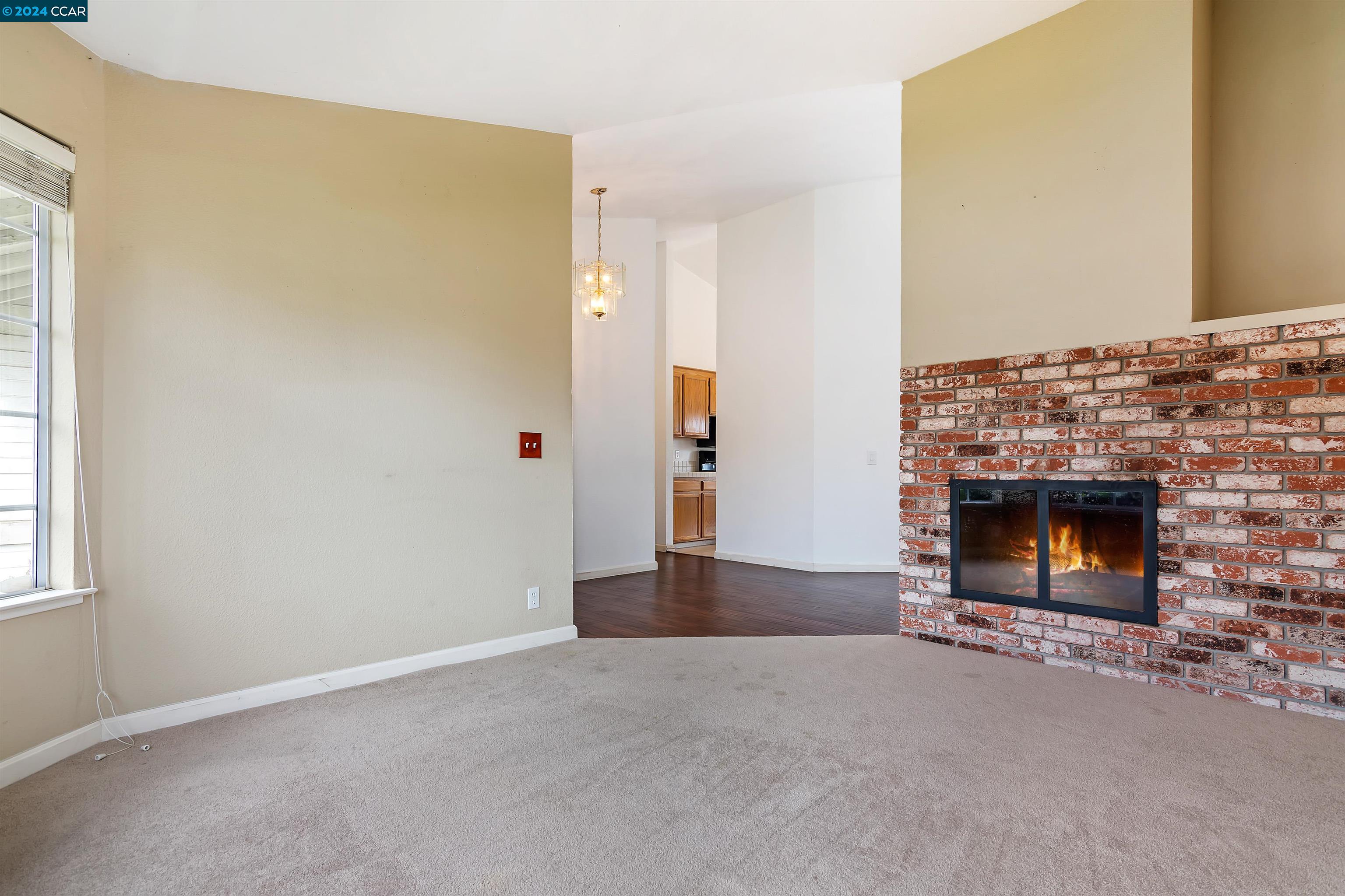 1506 Bella Vista Dr