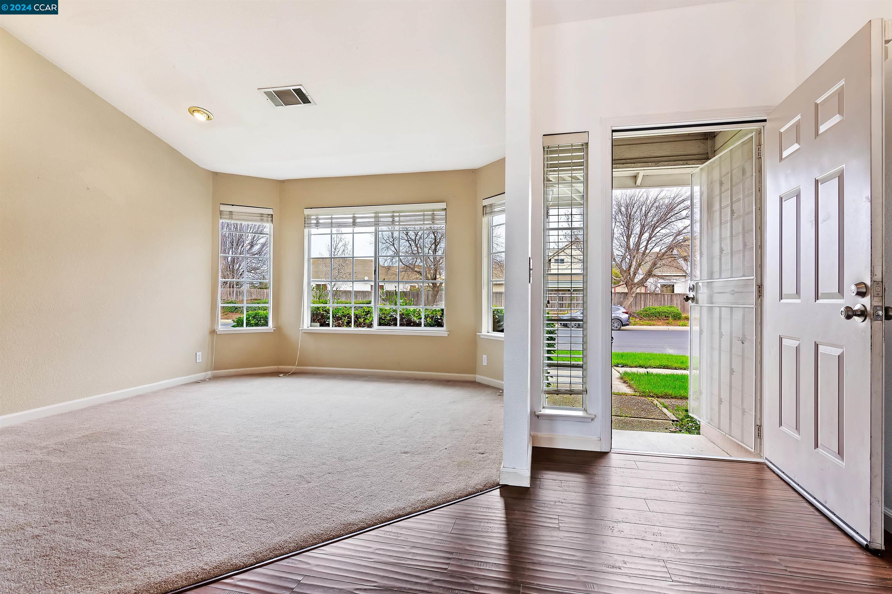 1506 Bella Vista Dr