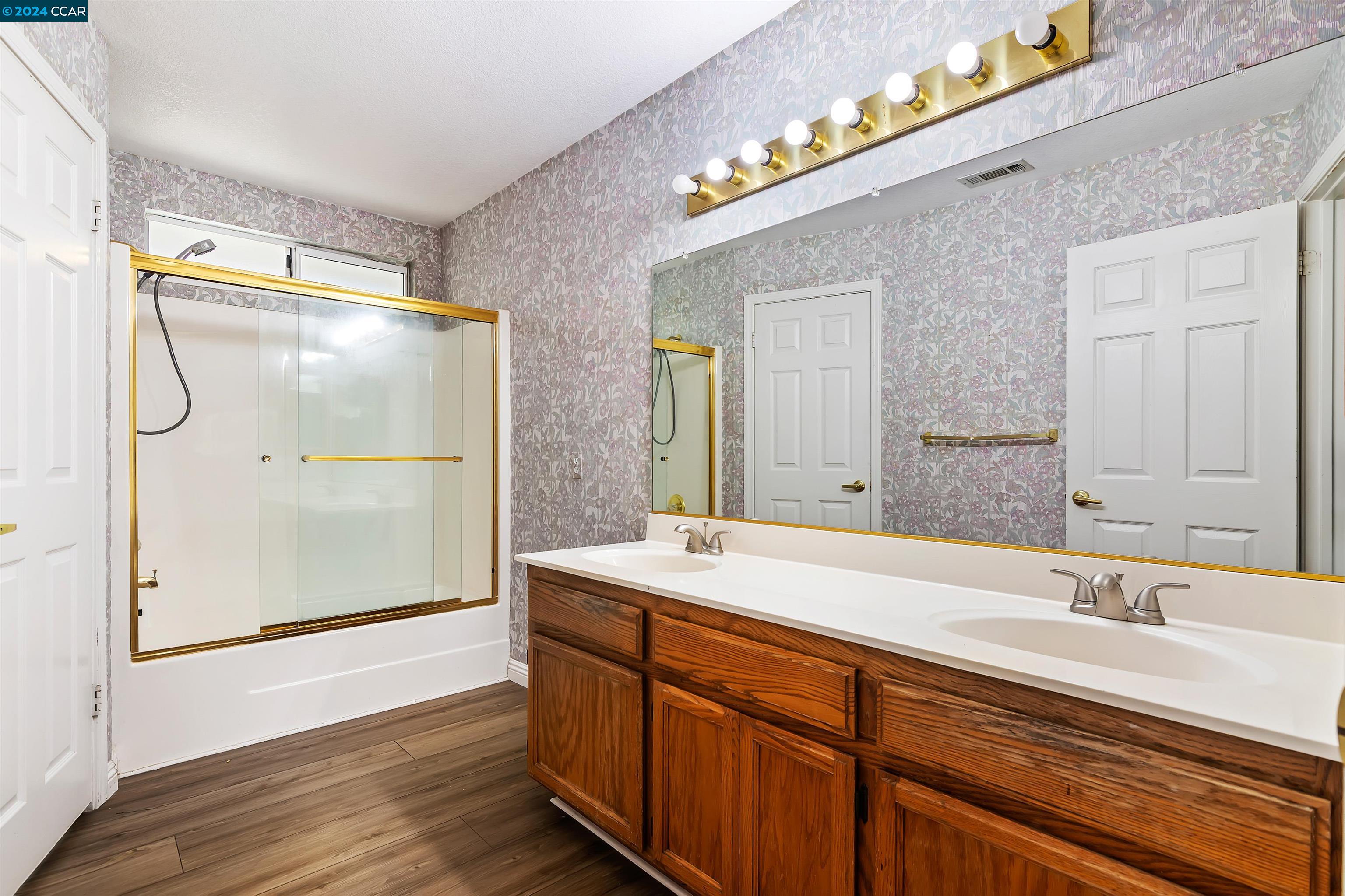 1506 Bella Vista Dr