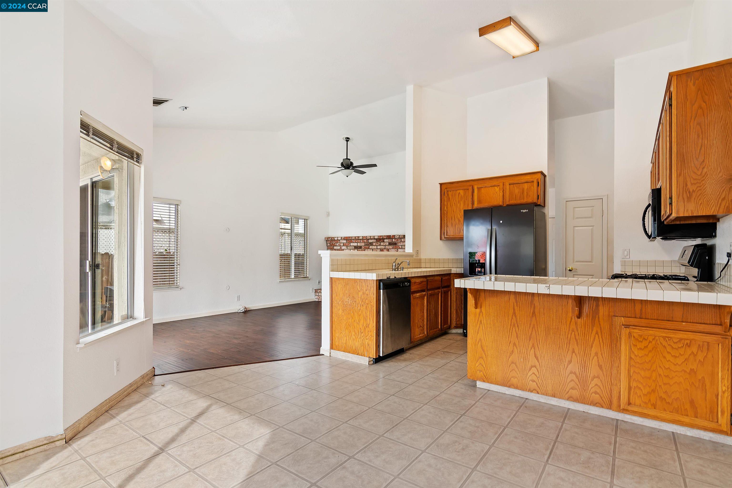 1506 Bella Vista Dr