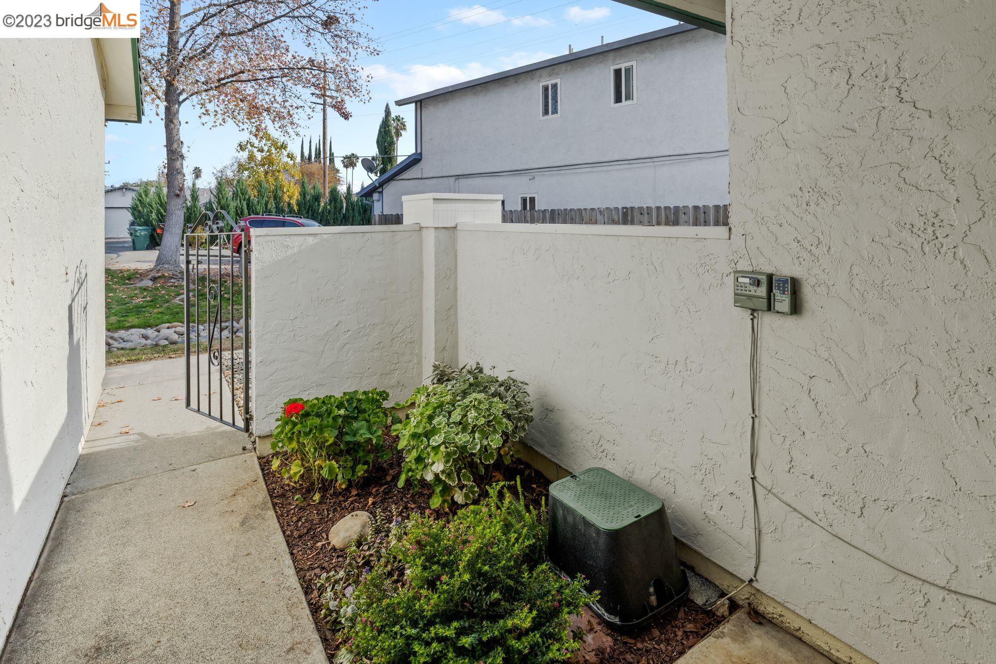 5616 Tupelo Dr