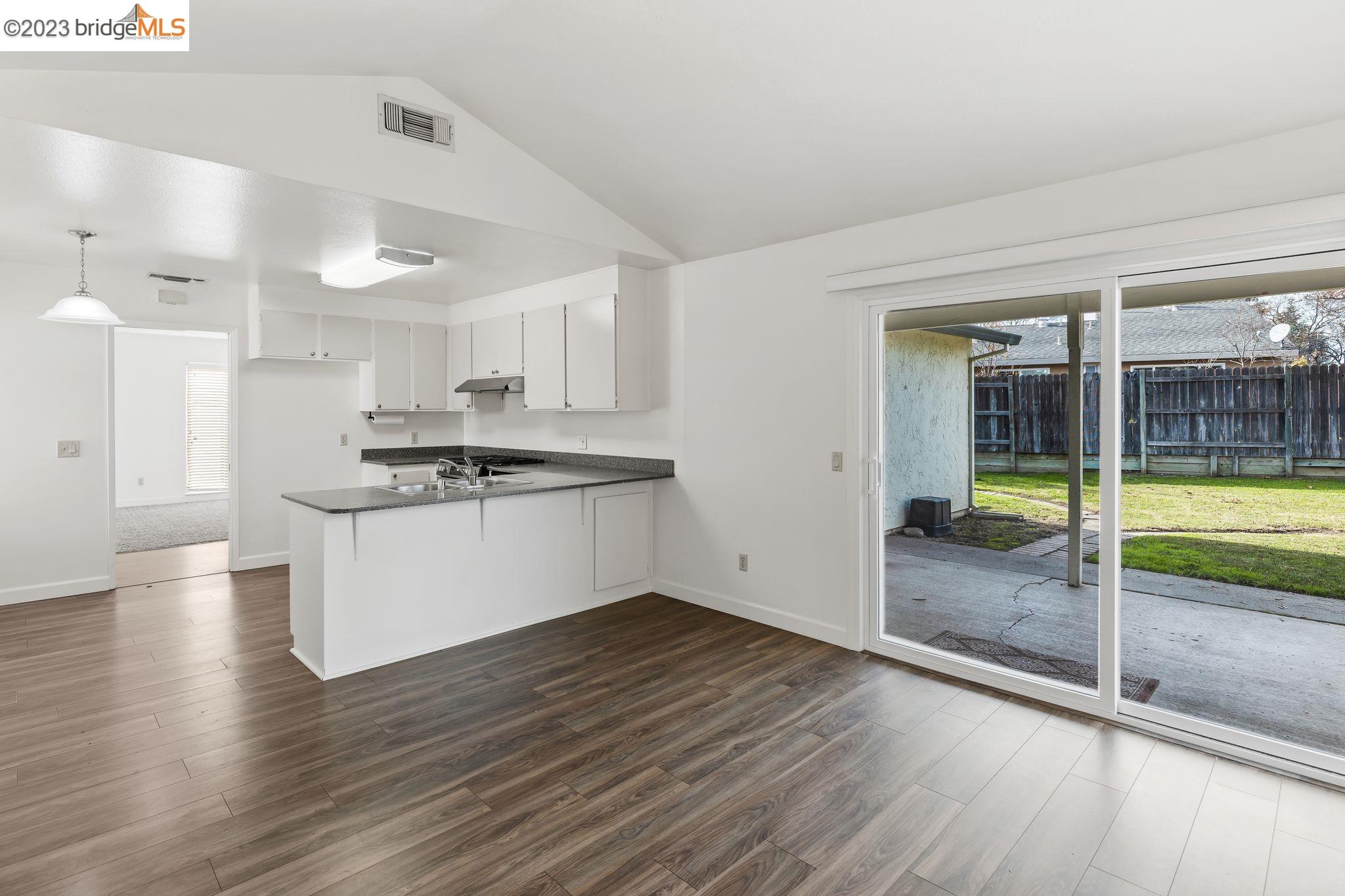 5616 Tupelo Dr