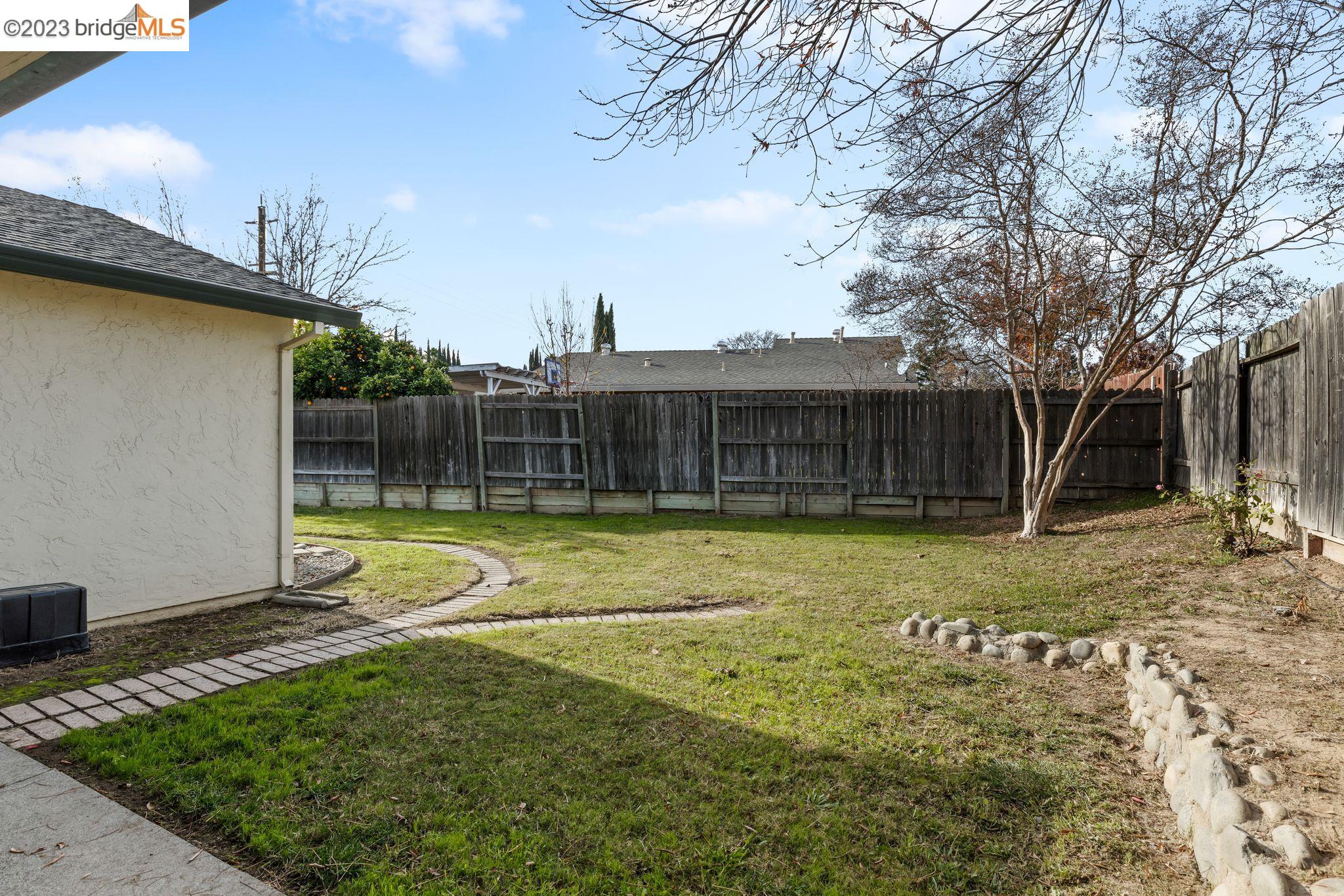 5616 Tupelo Dr