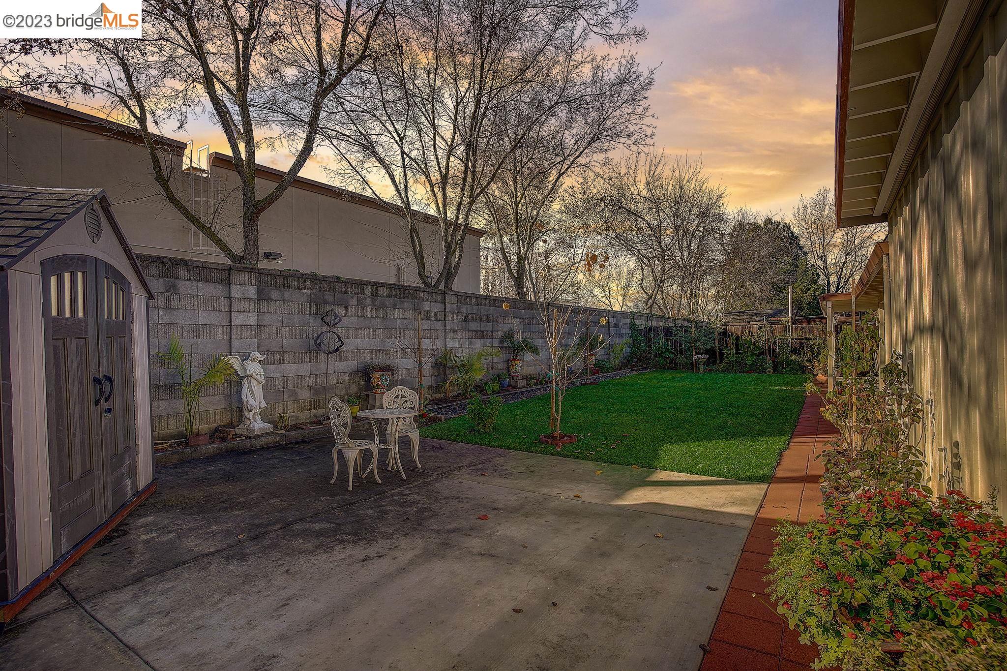 676 Southwood
