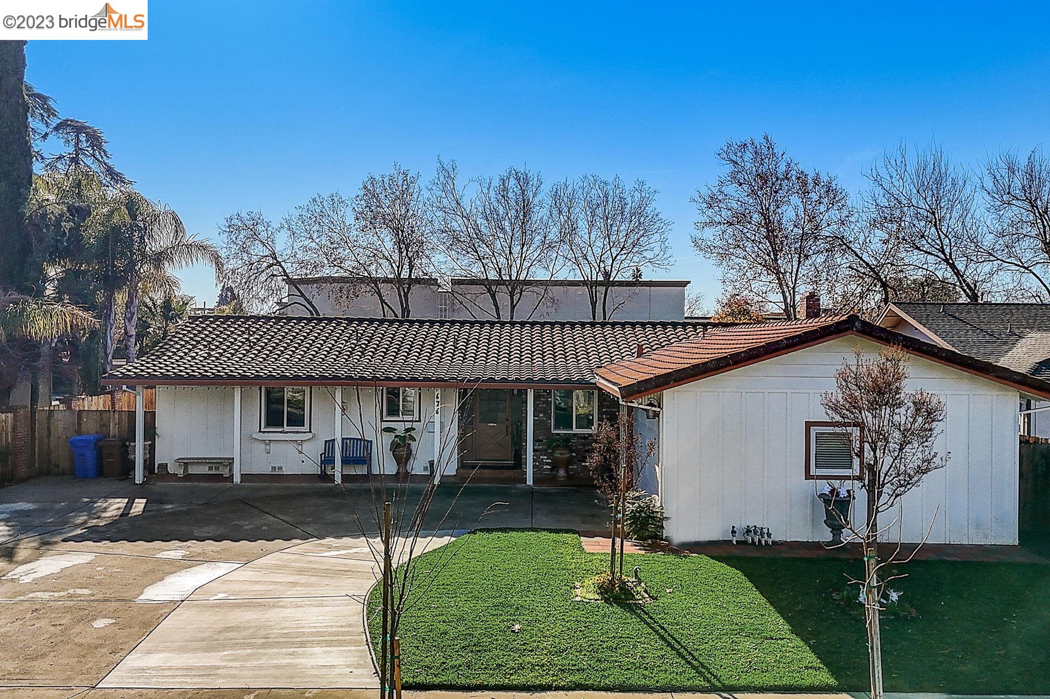 676 Southwood