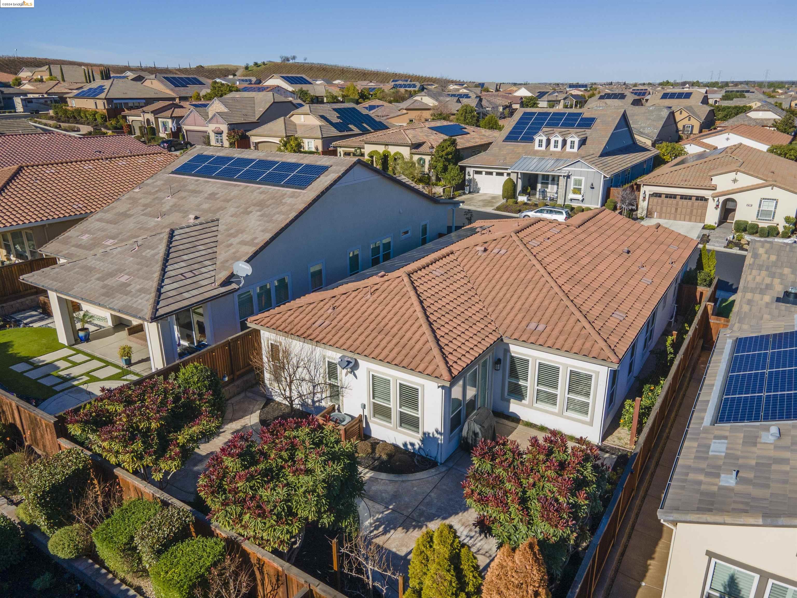 1716 Veneto Ln