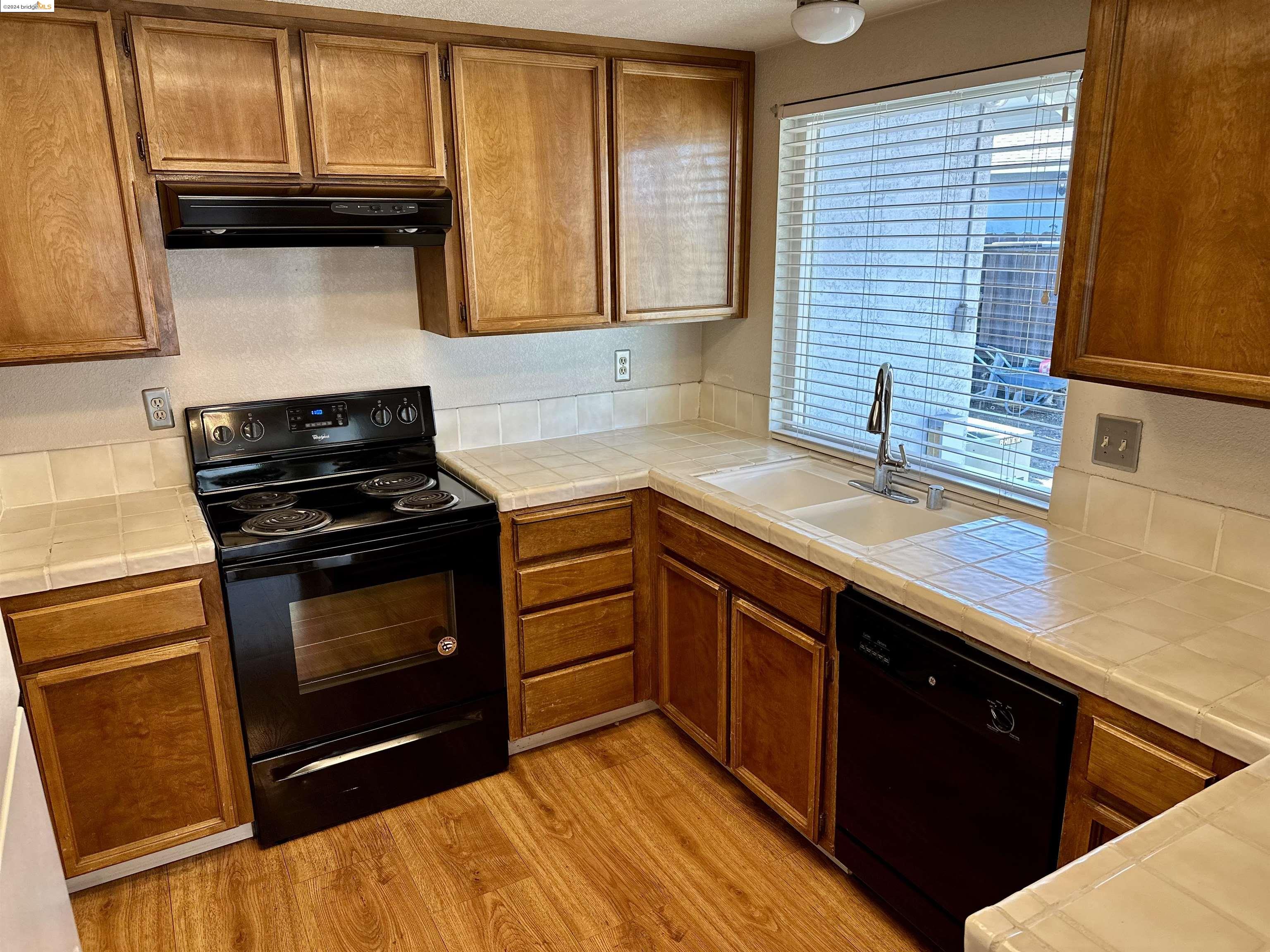1794 Ponderosa Dr