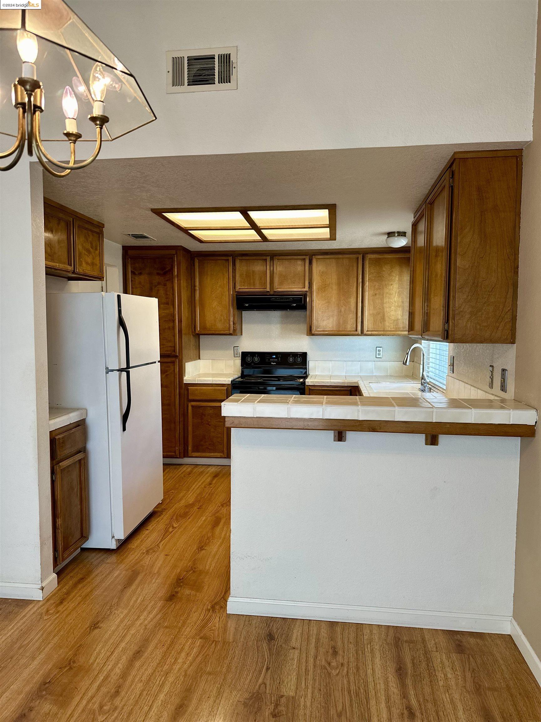 1794 Ponderosa Dr