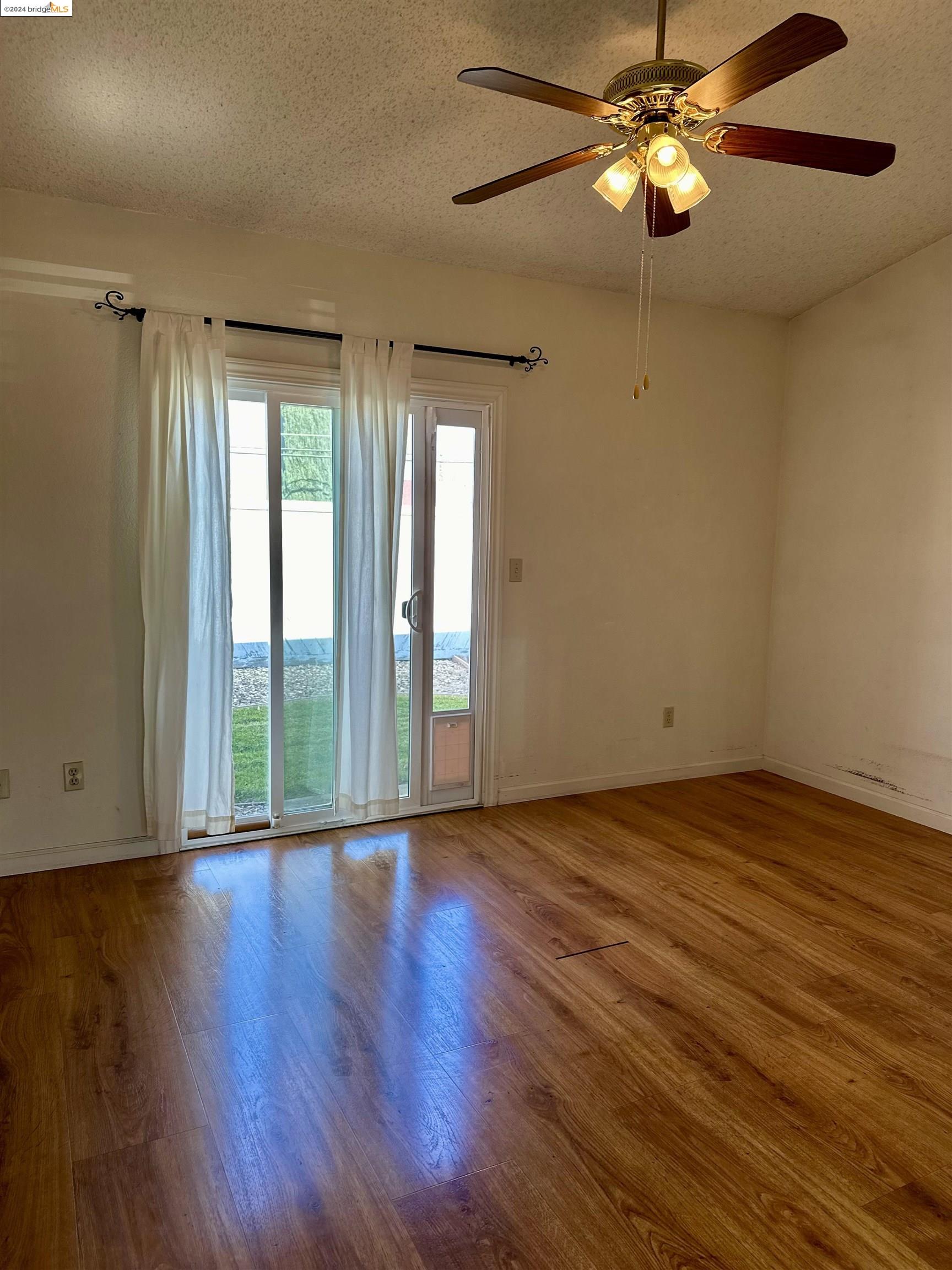 1794 Ponderosa Dr