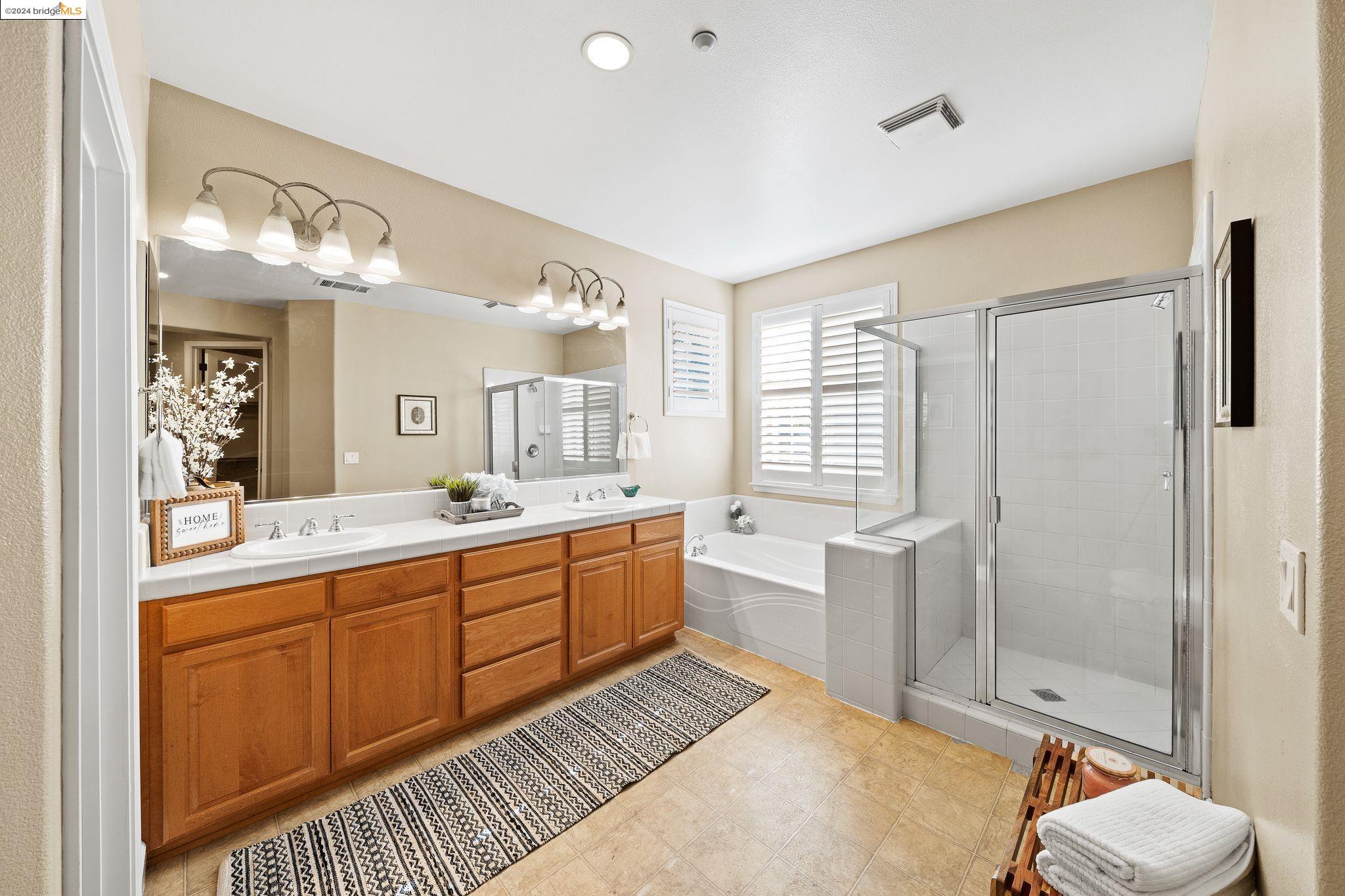 1929 Sofia Way