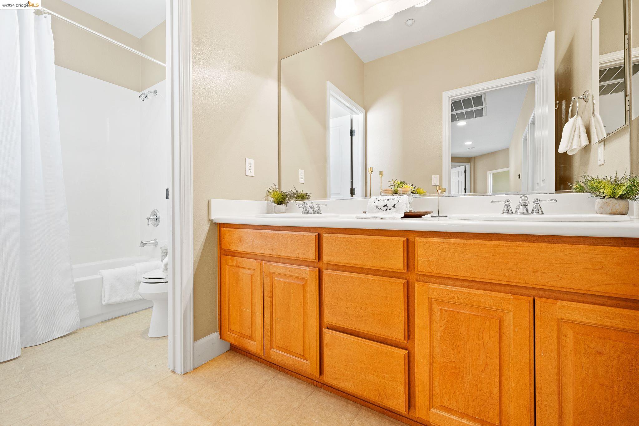1929 Sofia Way