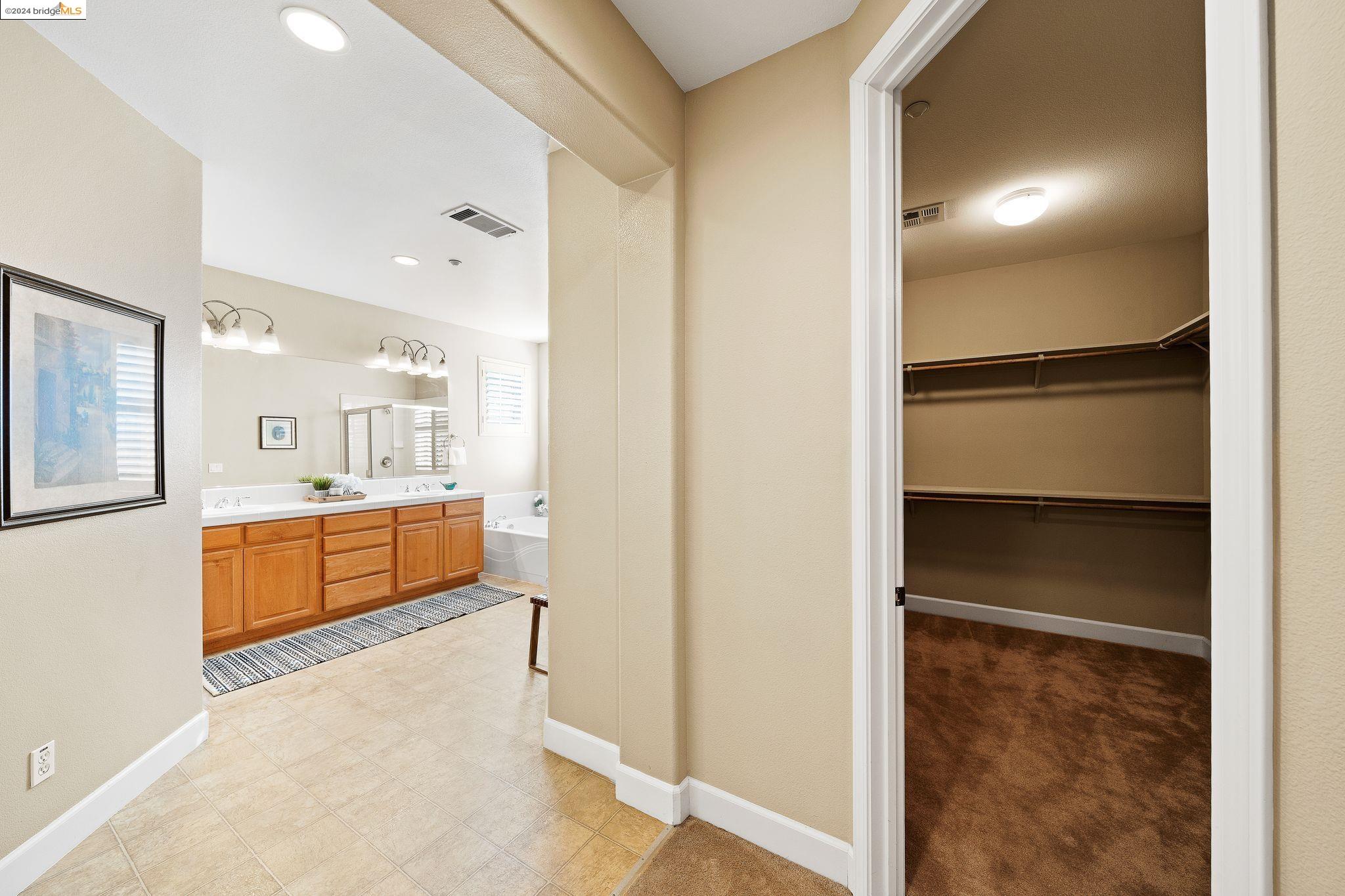 1929 Sofia Way