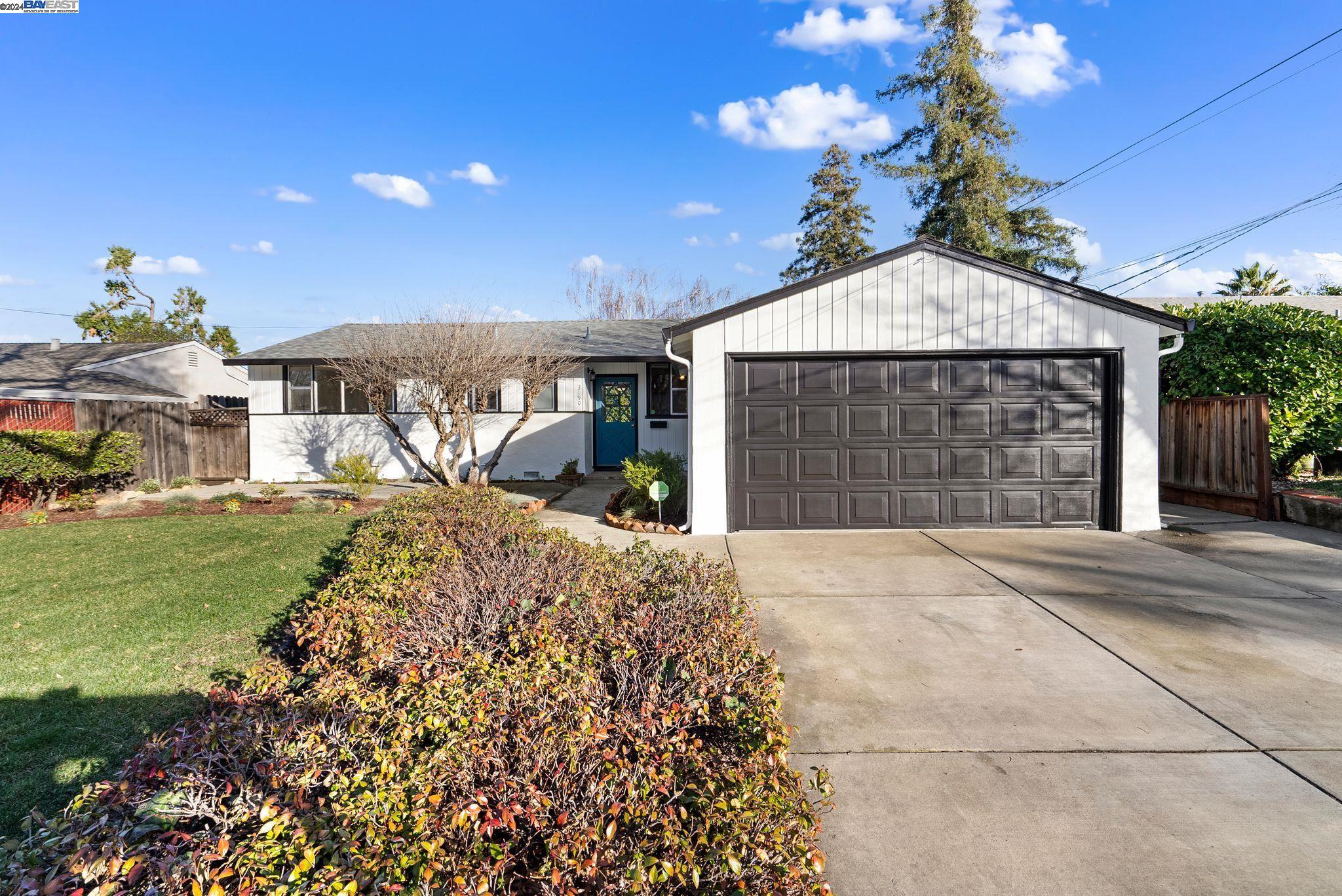3190 Ida Dr