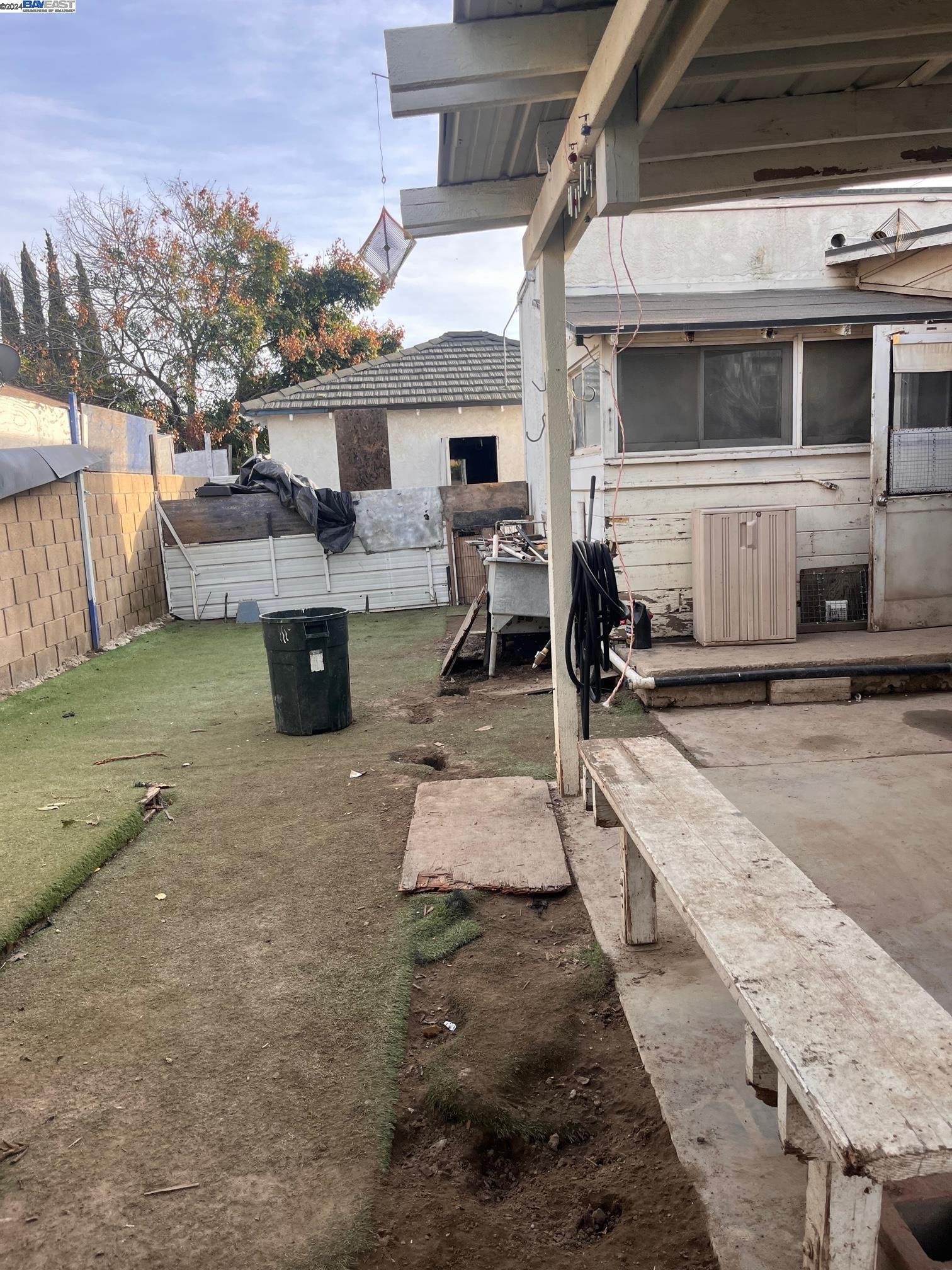 316 S East St