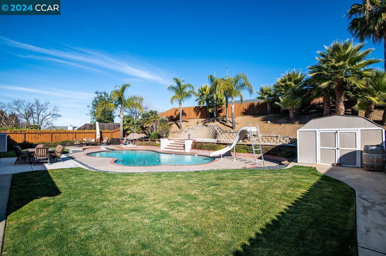 2926 Bluebell Cir