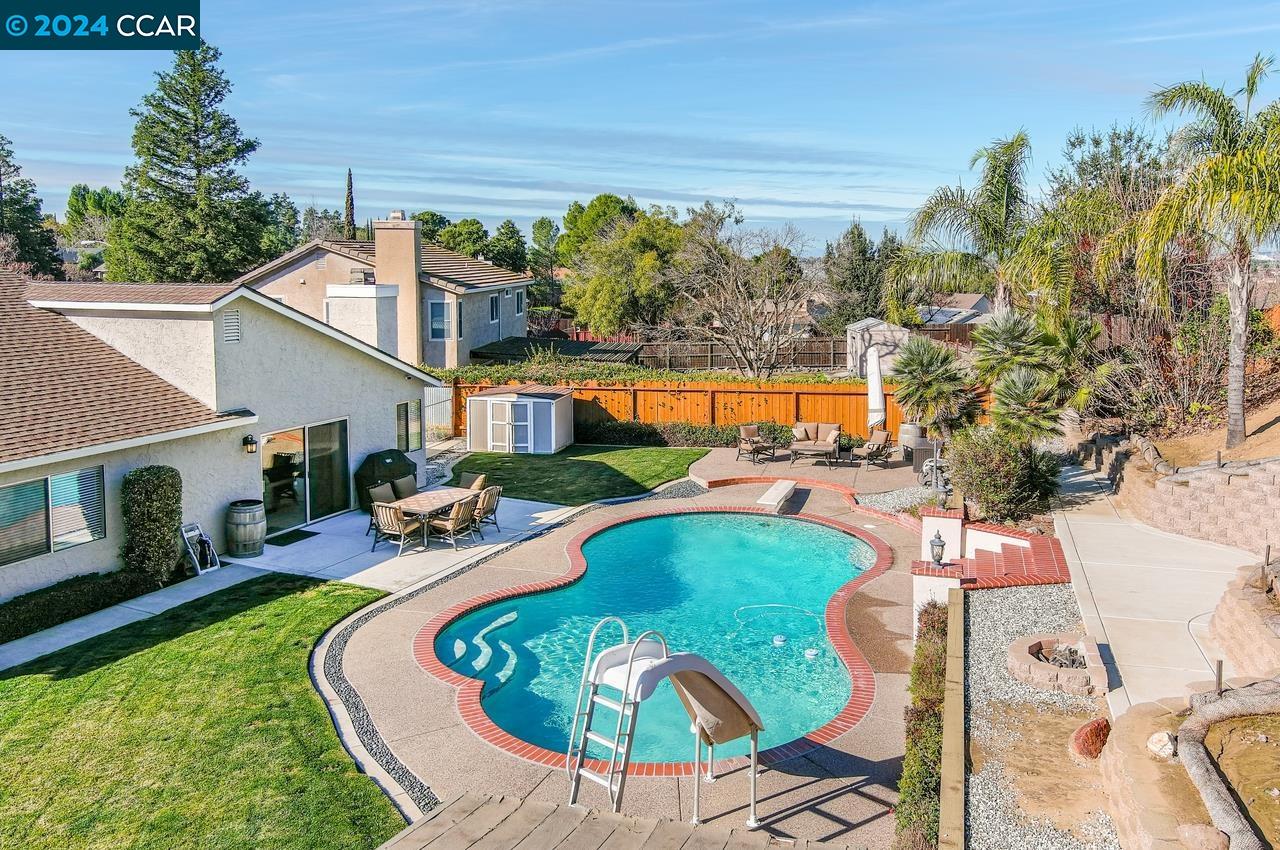 2926 Bluebell Cir