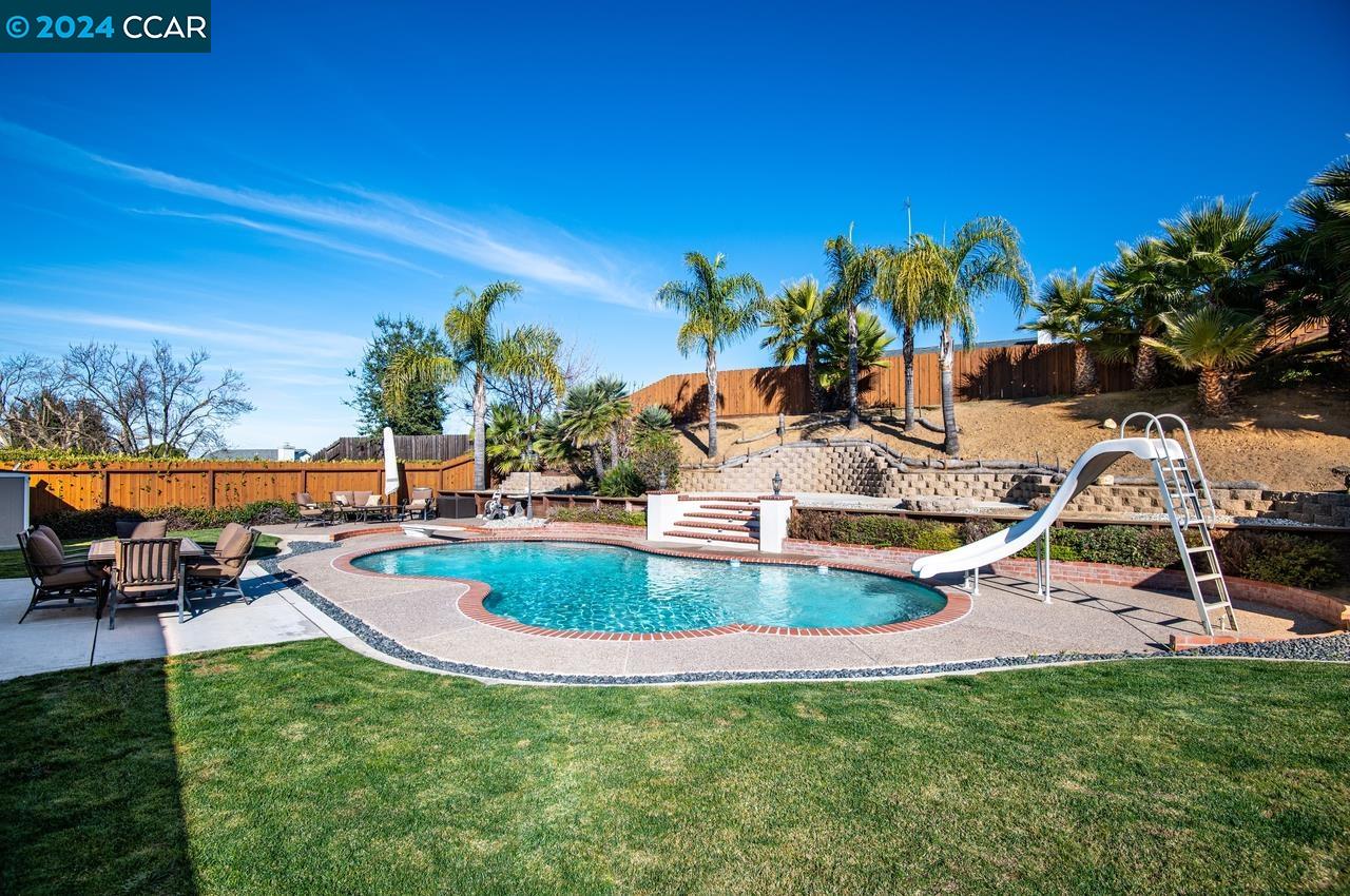 2926 Bluebell Cir