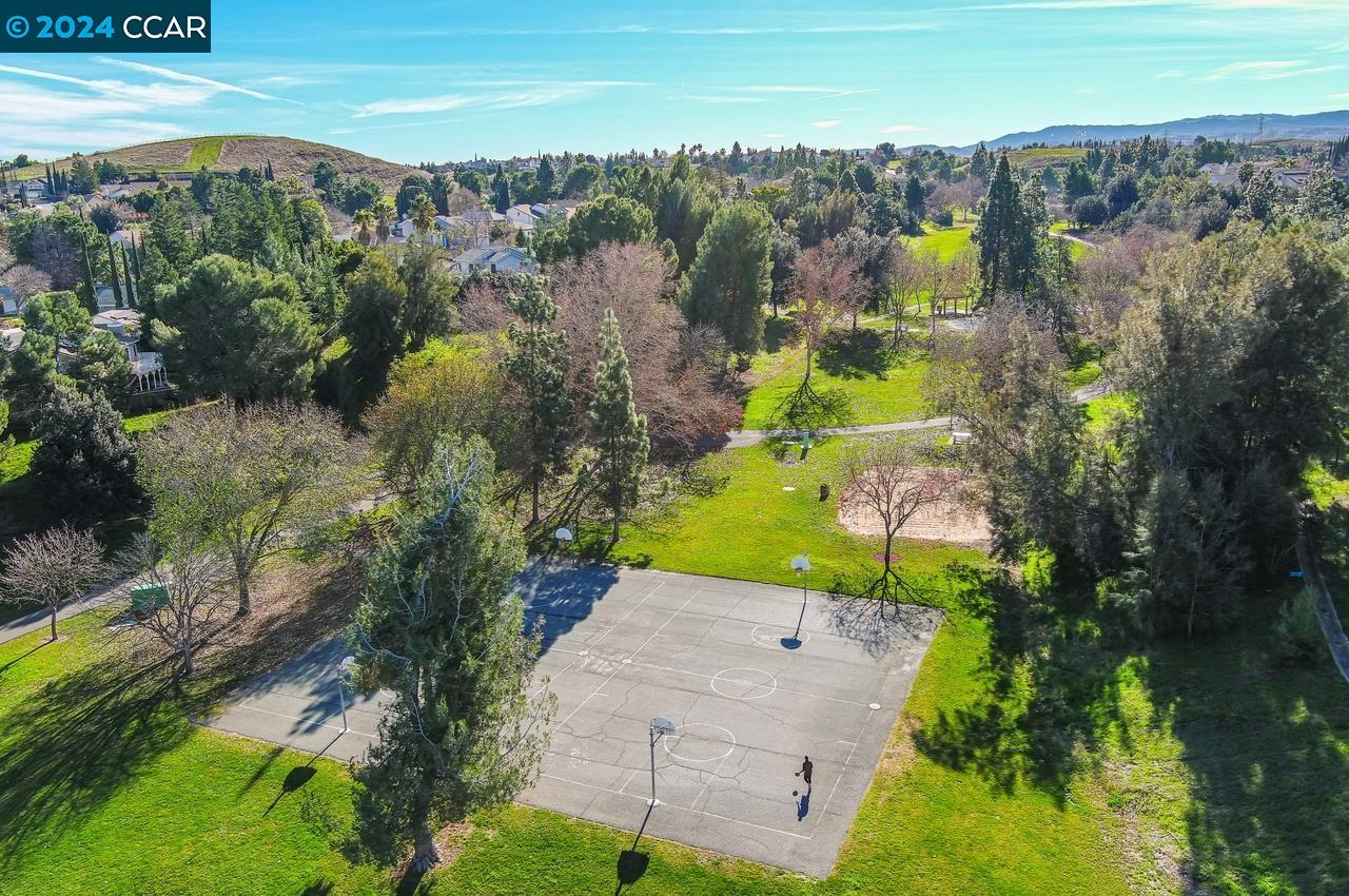 2926 Bluebell Cir