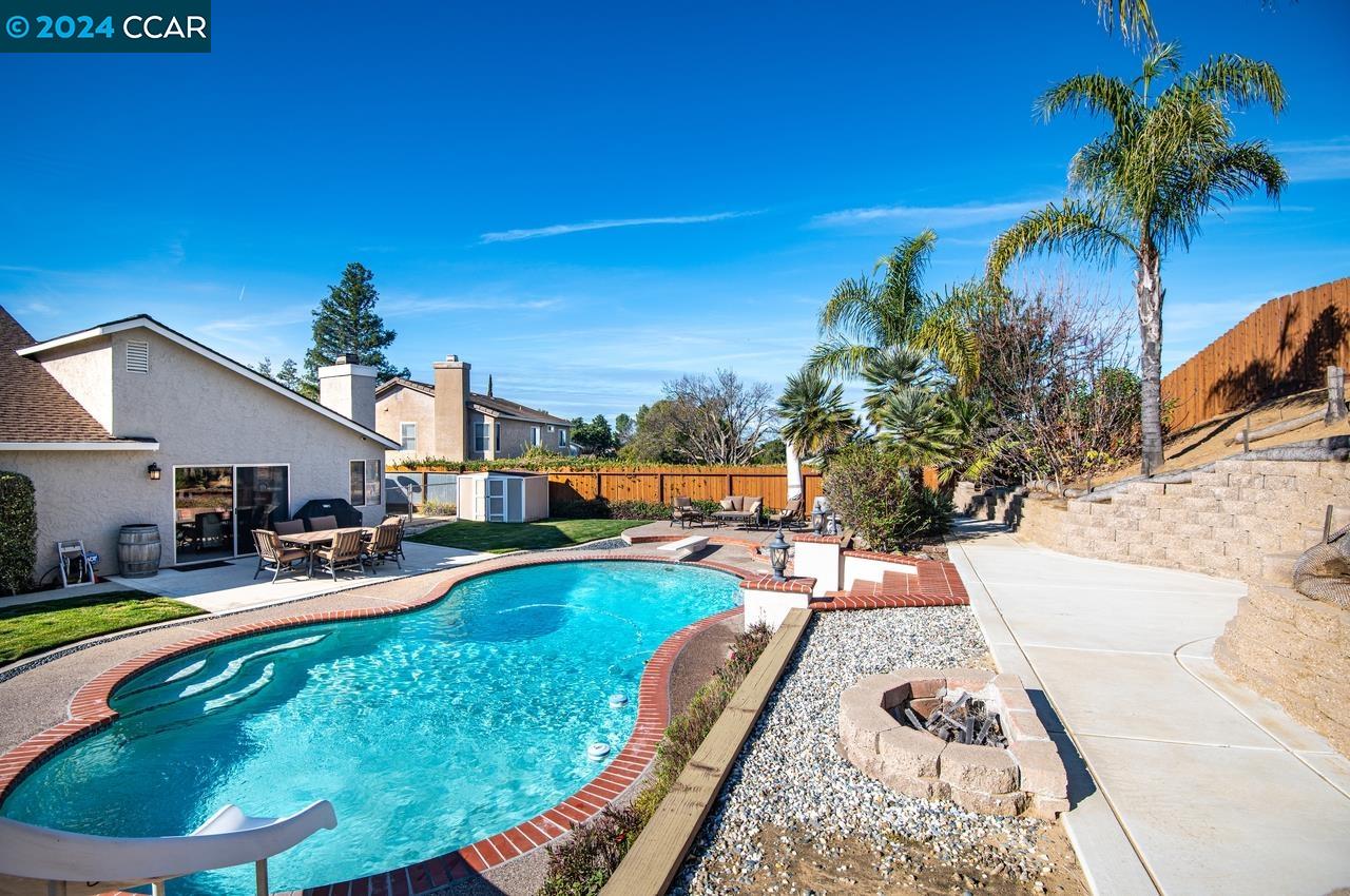 2926 Bluebell Cir