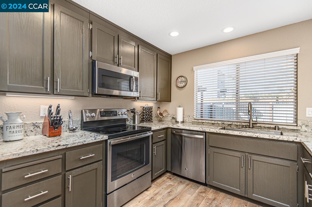 2926 Bluebell Cir