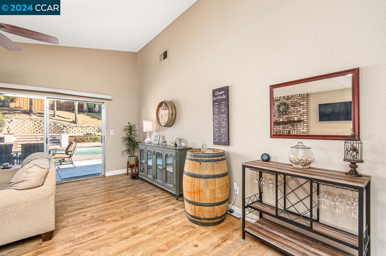 2926 Bluebell Cir