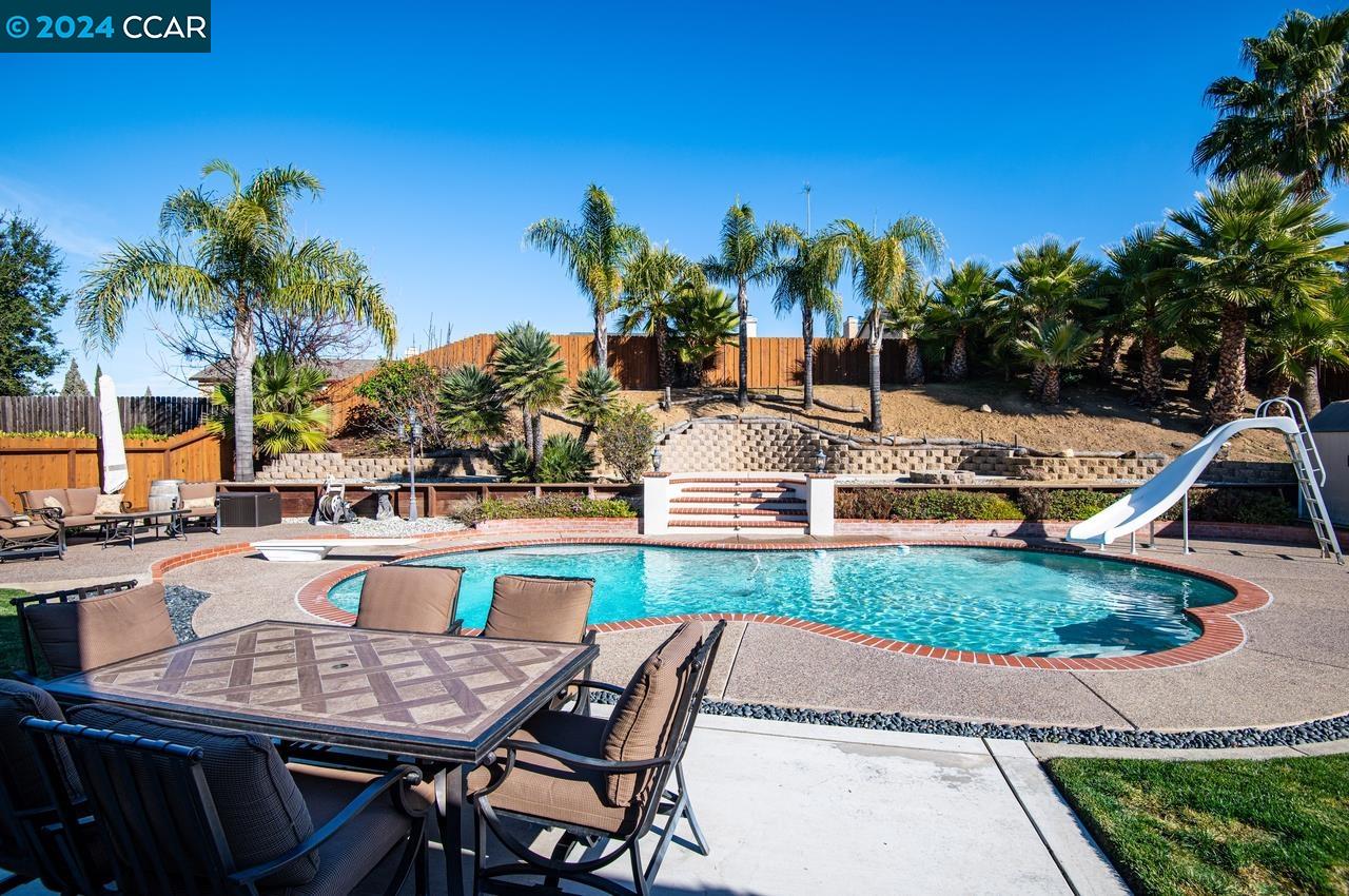 2926 Bluebell Cir