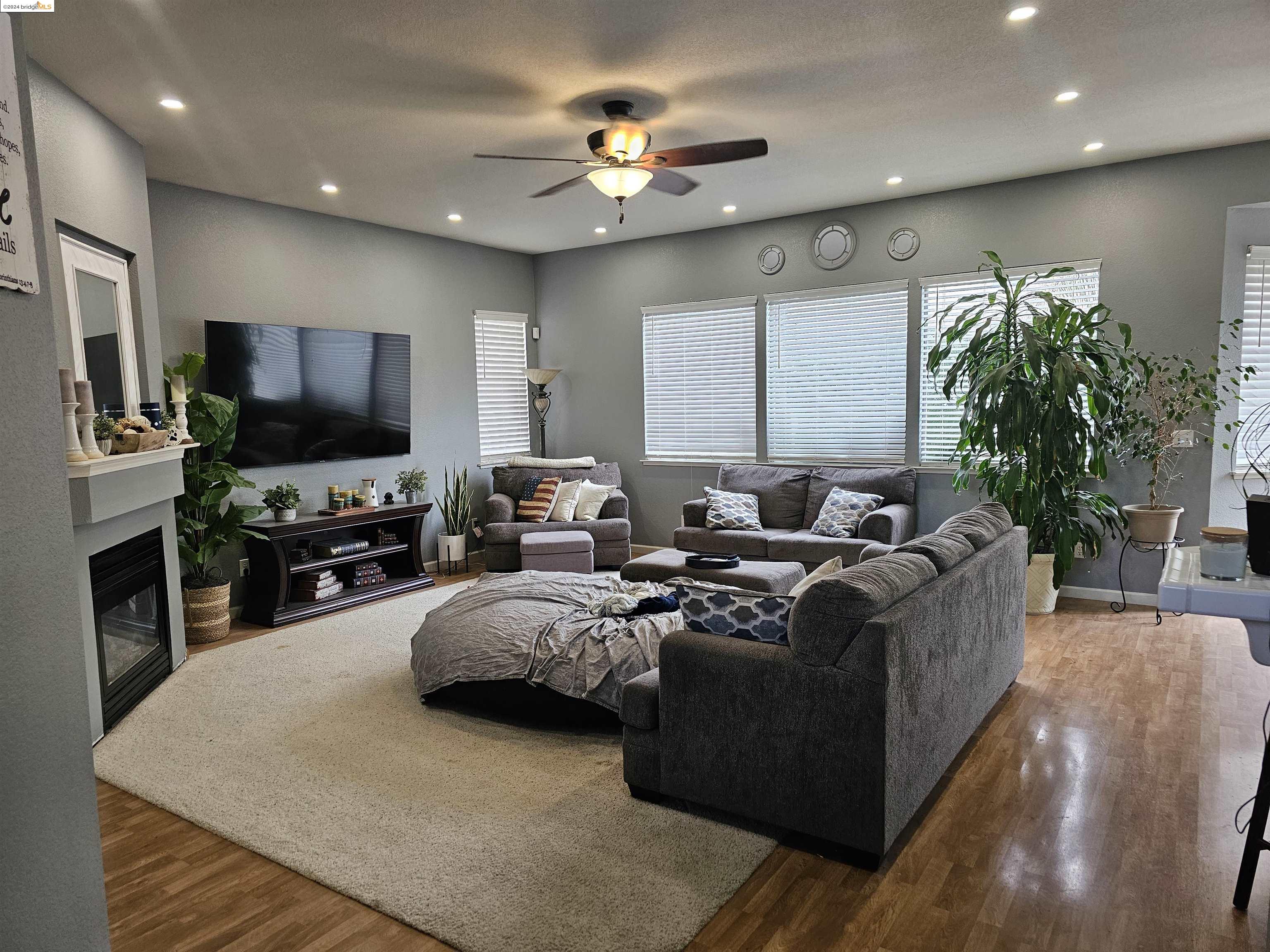 1019 Elk Hills Dr