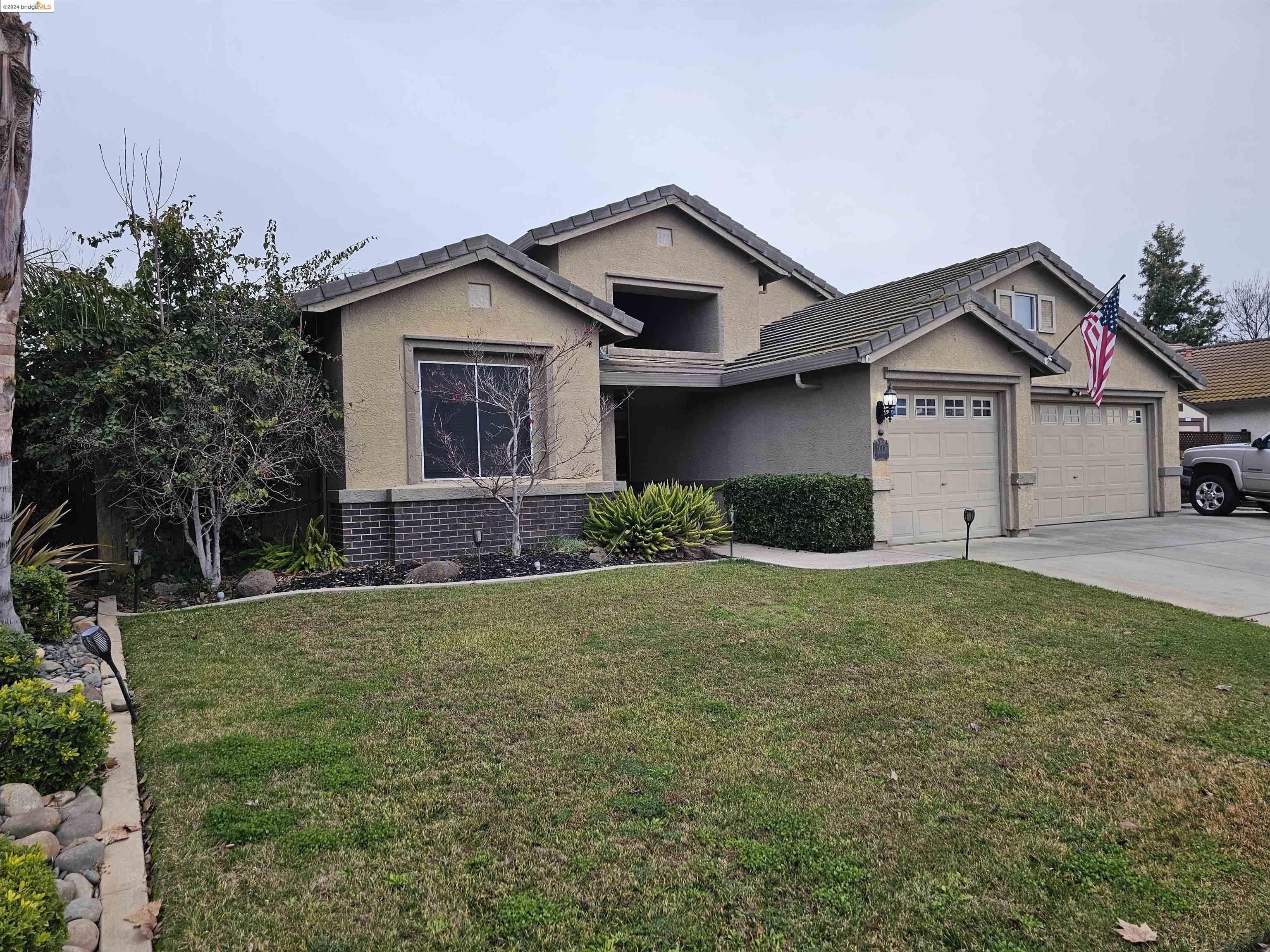 1019 Elk Hills Dr