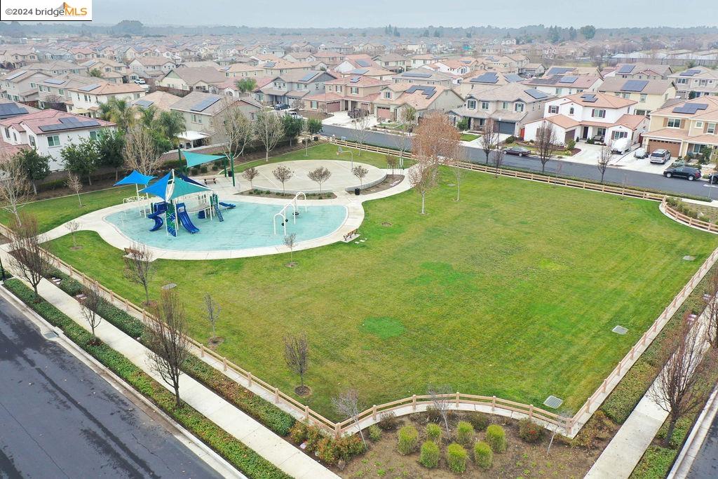 350 Bloomington Ln