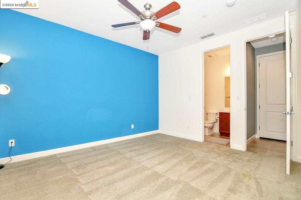 350 Bloomington Ln