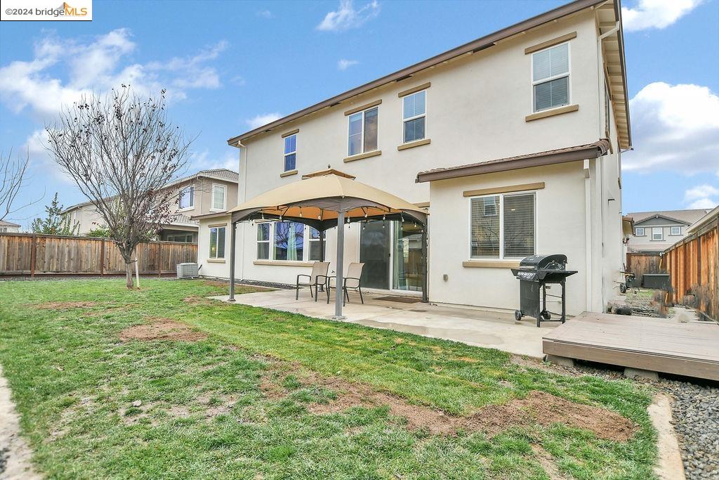 350 Bloomington Ln