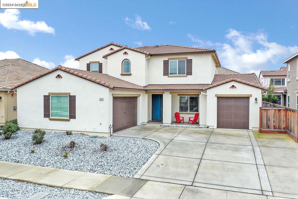 350 Bloomington Ln