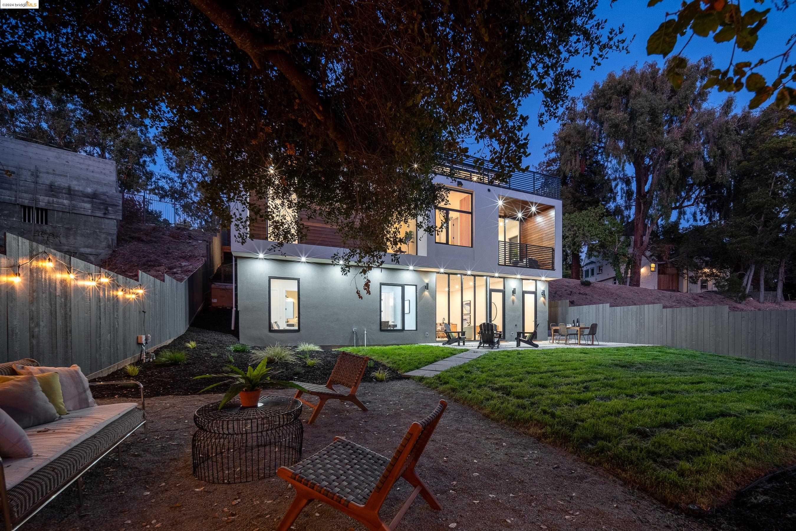 3035 Monterey