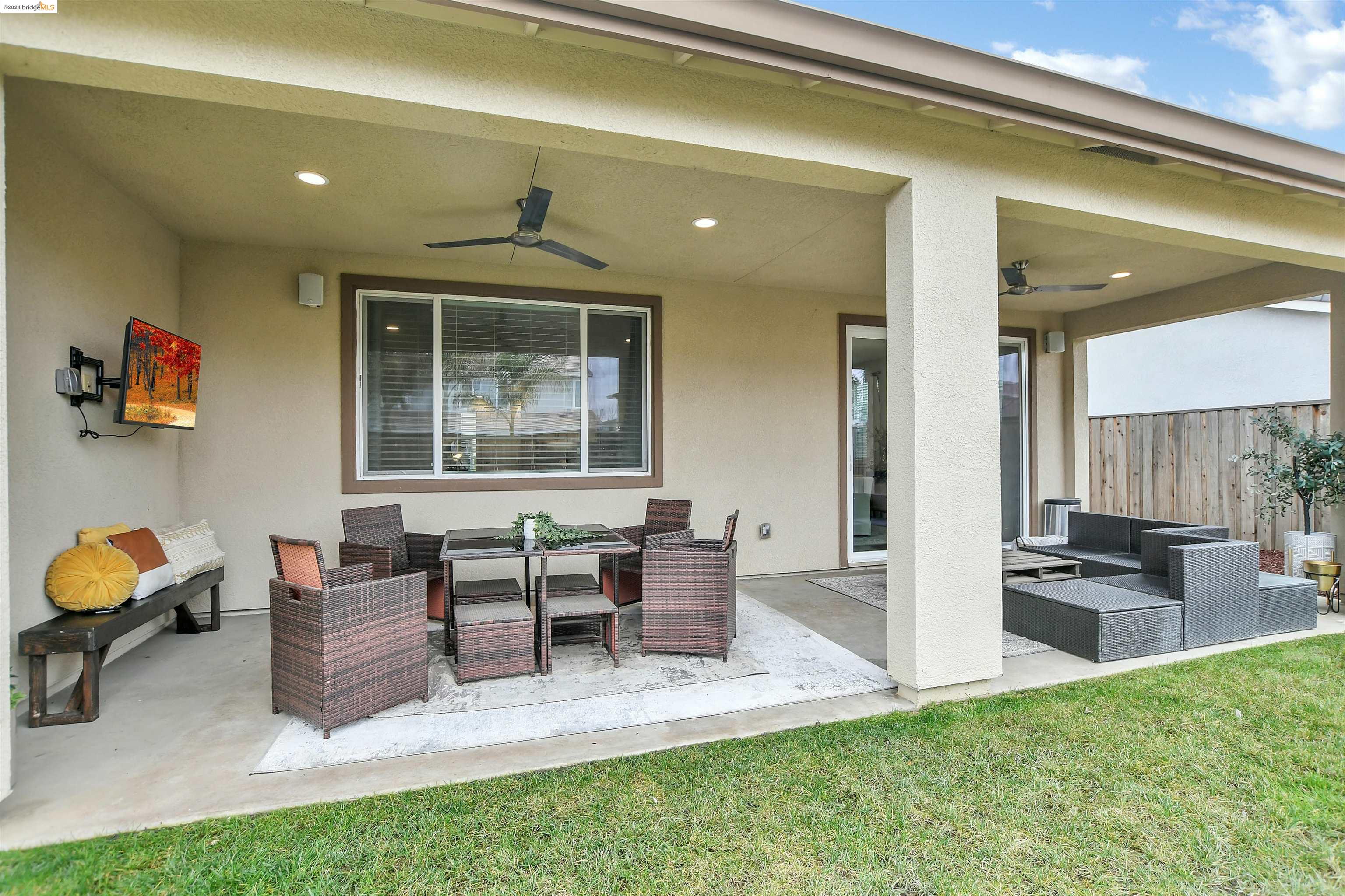 9527 Pescadero Cir