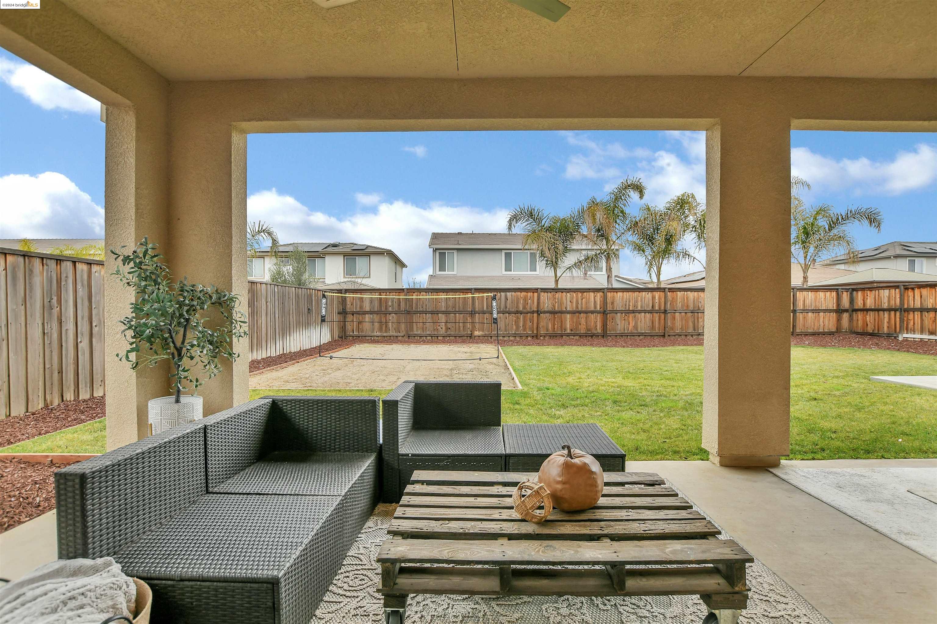 9527 Pescadero Cir