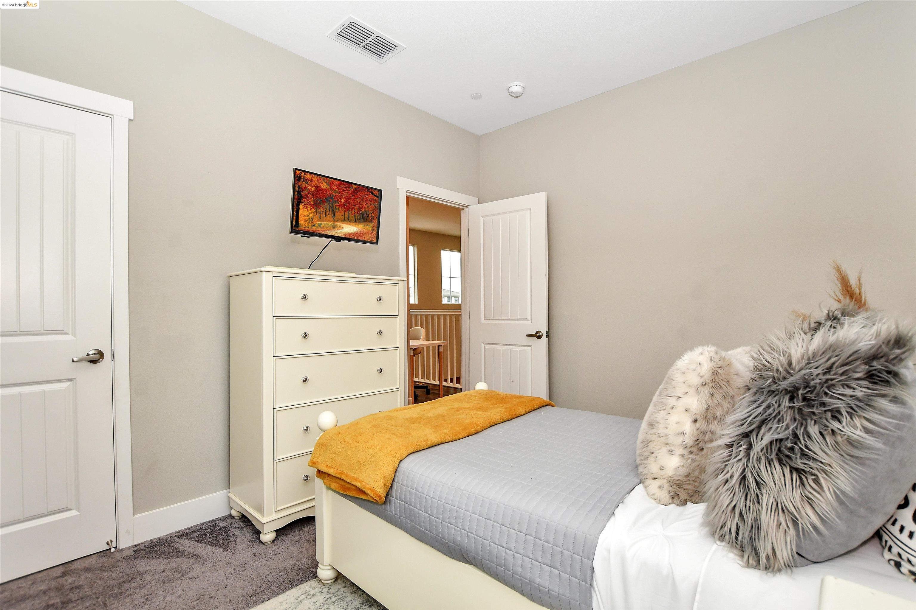 9527 Pescadero Cir