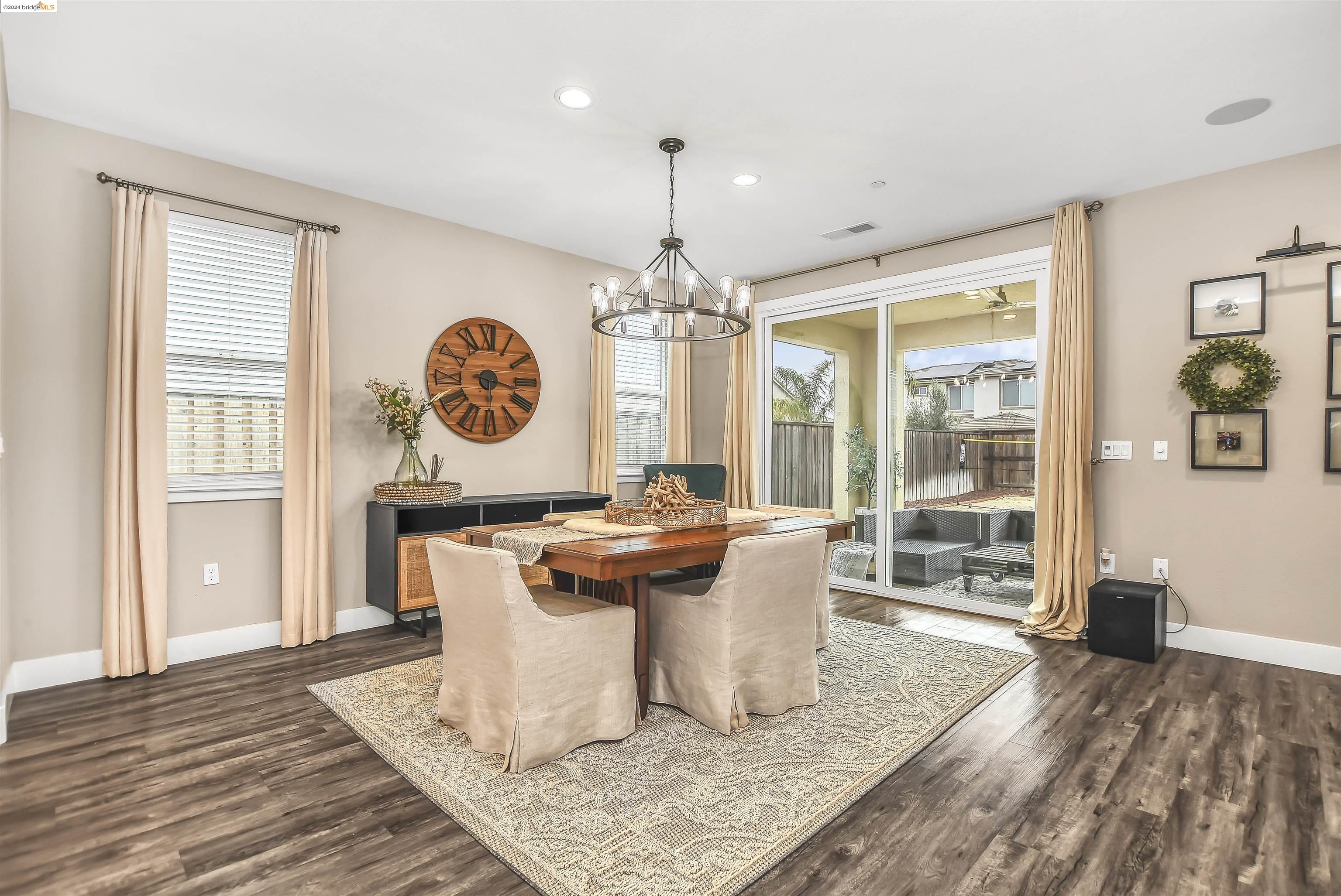 9527 Pescadero Cir